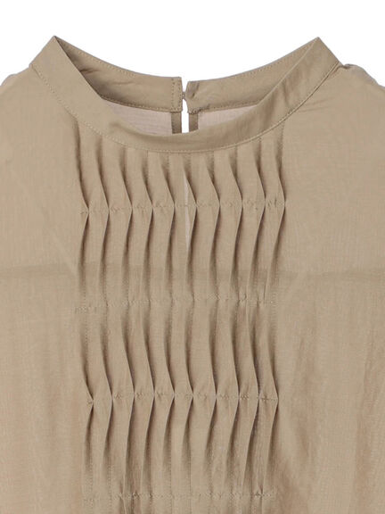 Bay Front Tuck Blouse