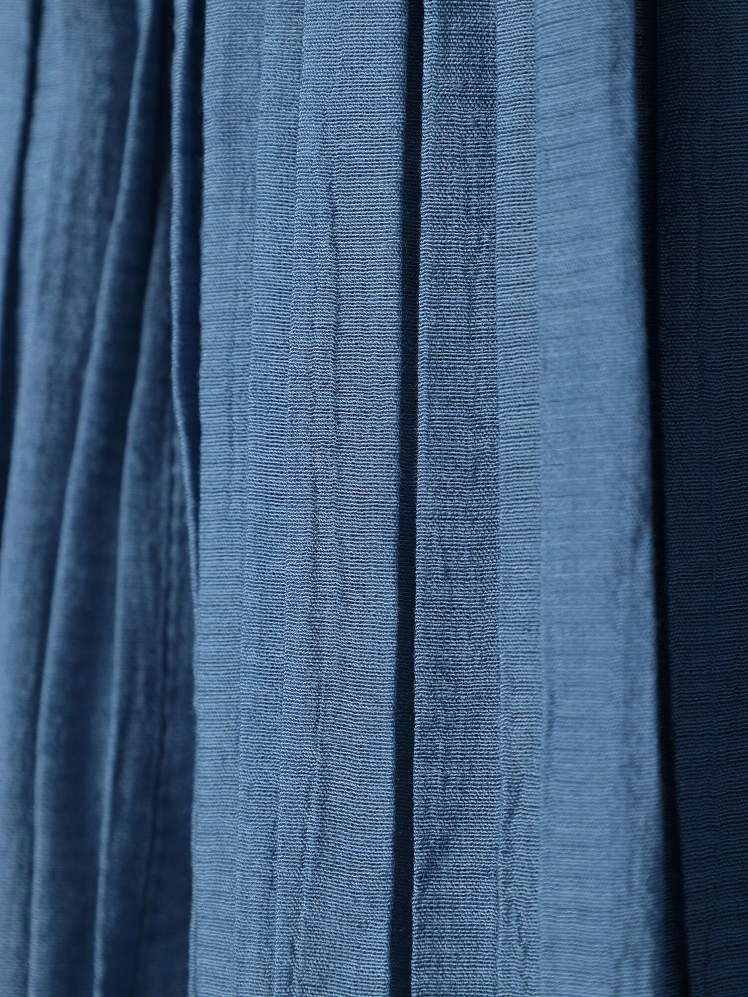 Shinju Erasing Pleated Skirt