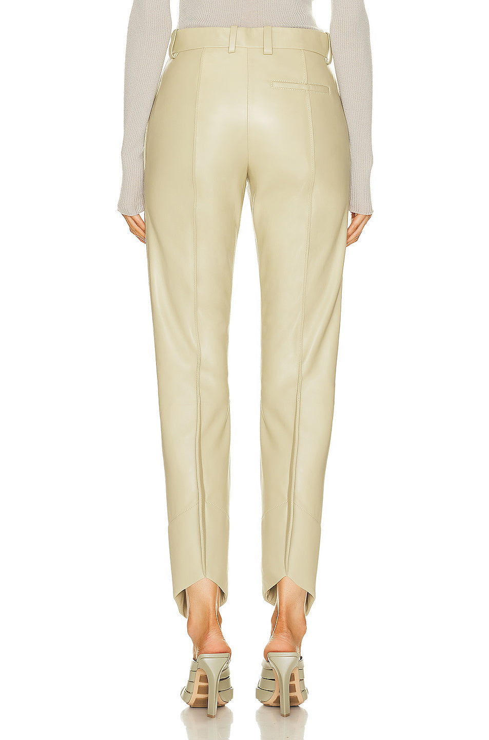 Curved Pant