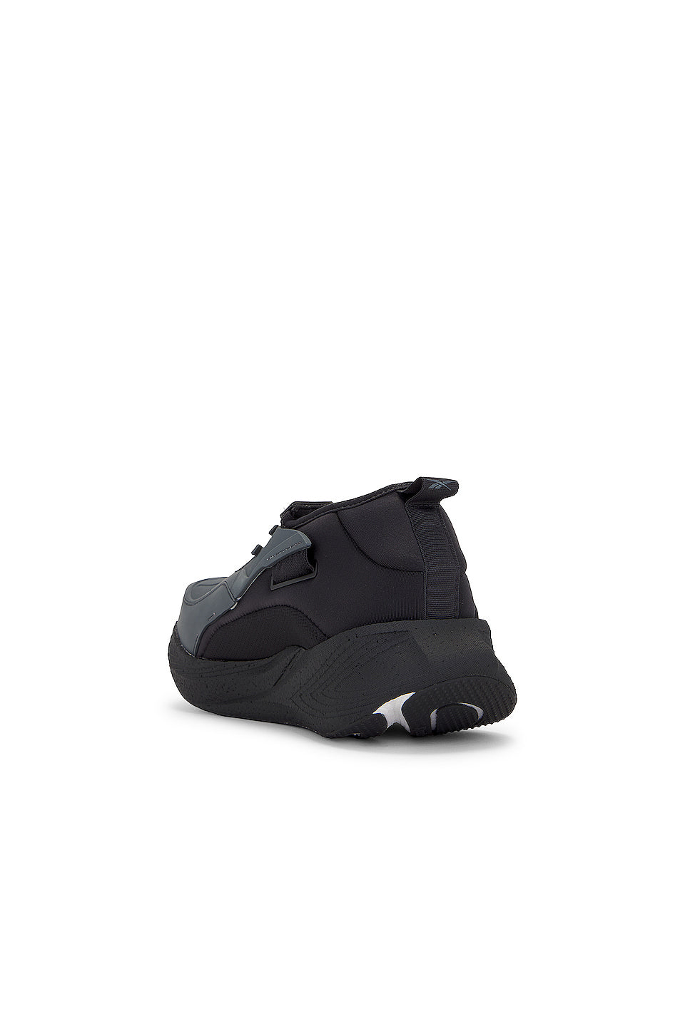 X Ngg Floatride Sneaker In Black & Silver