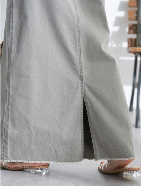 Body Slit Denim Skirt