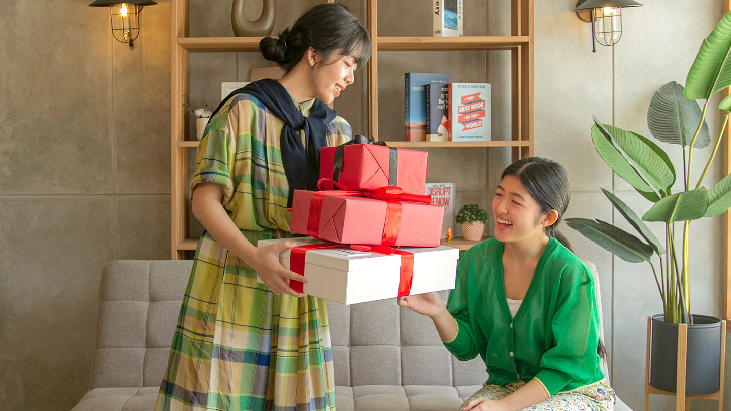 An Interview With The Widira’s: Holiday Edition
