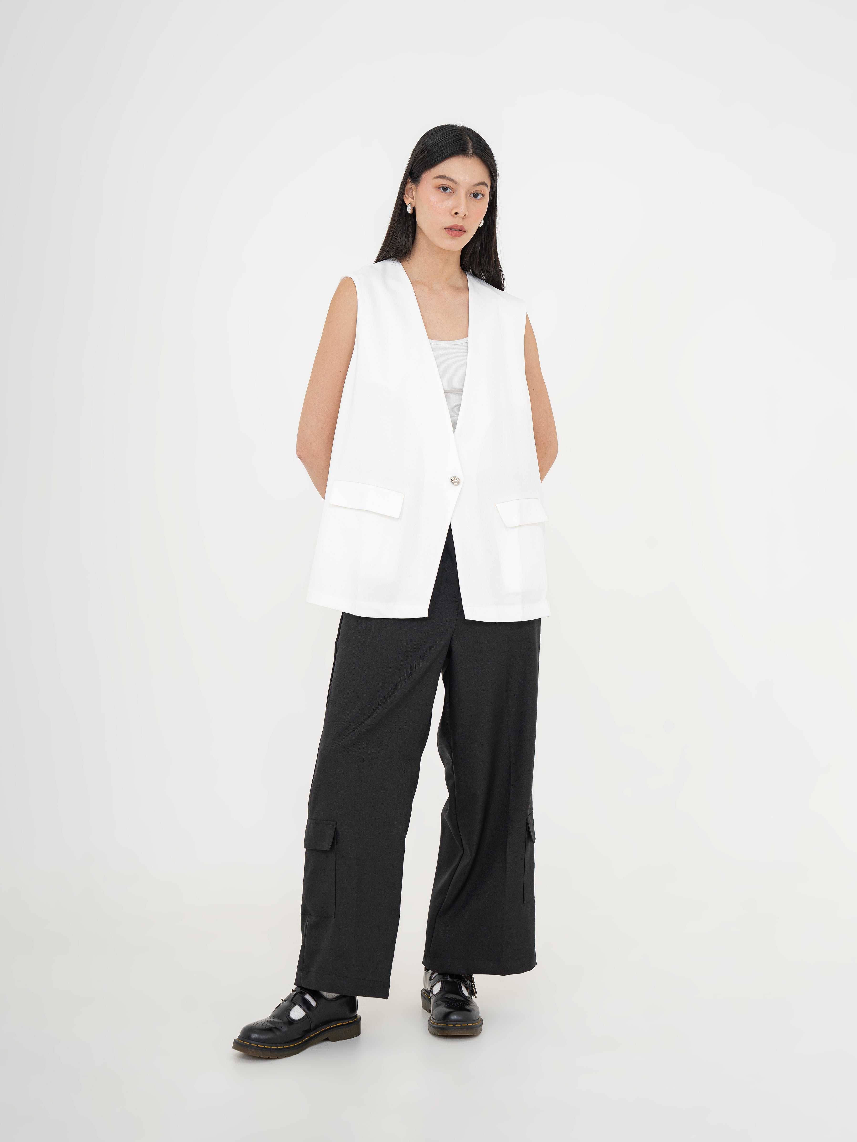 Liliana Vest
