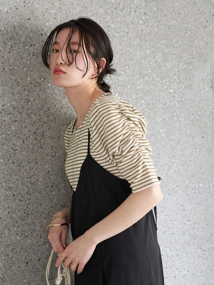 Bee Shoulder Stripe Tops