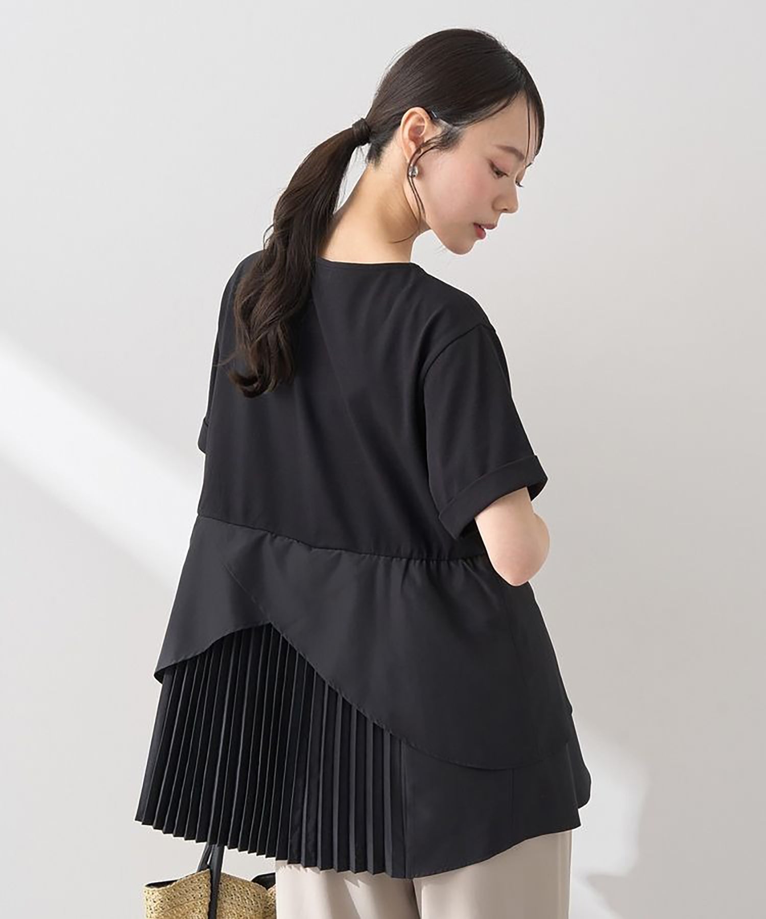 Kozue Back Pleated Blouse