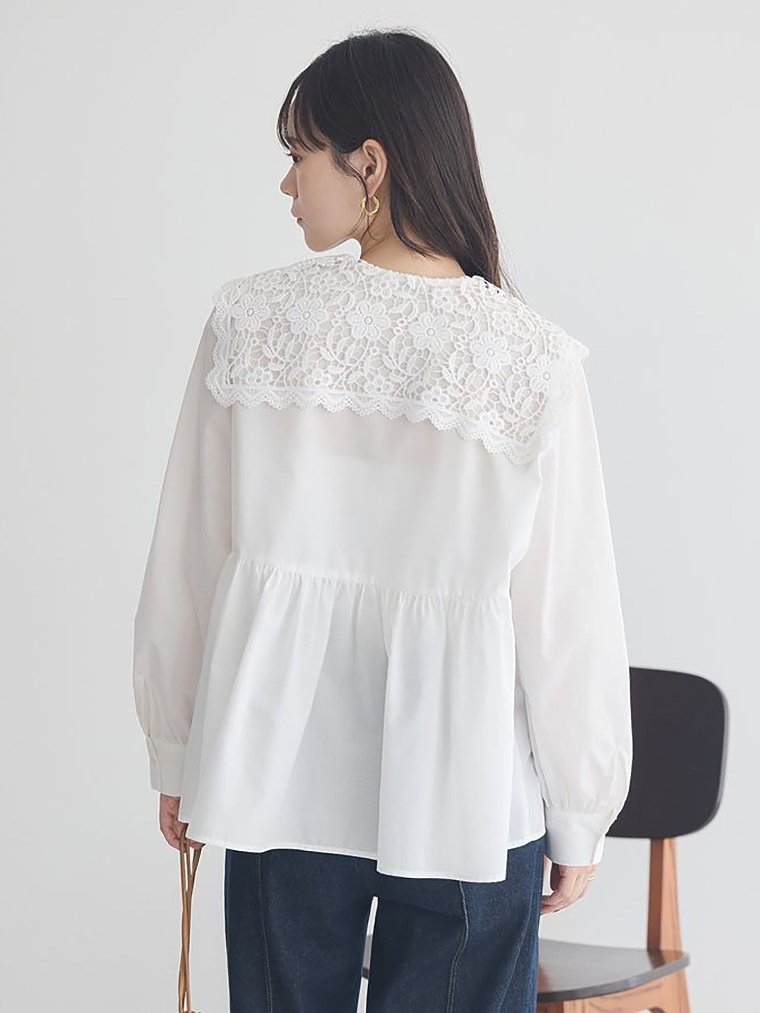 Arisa Lace Collar Blouse