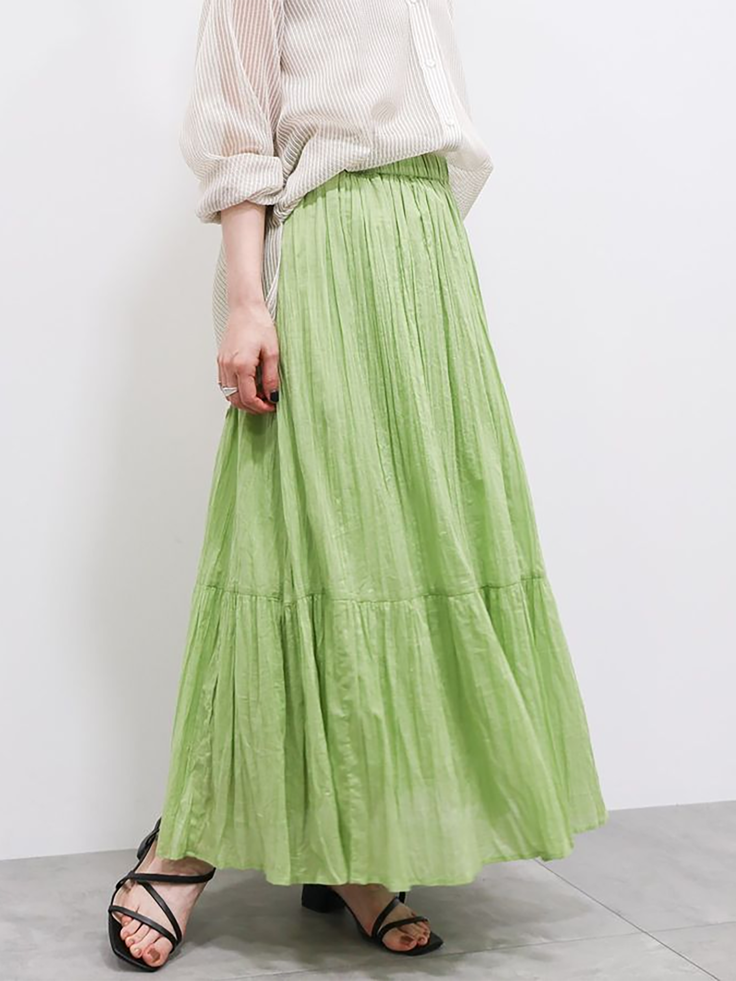 Yanagi Crinkle Tiered Skirt