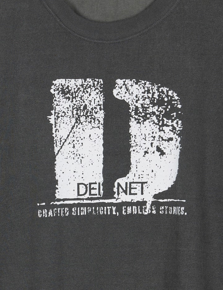 D Accent Crack Logo T-shirts