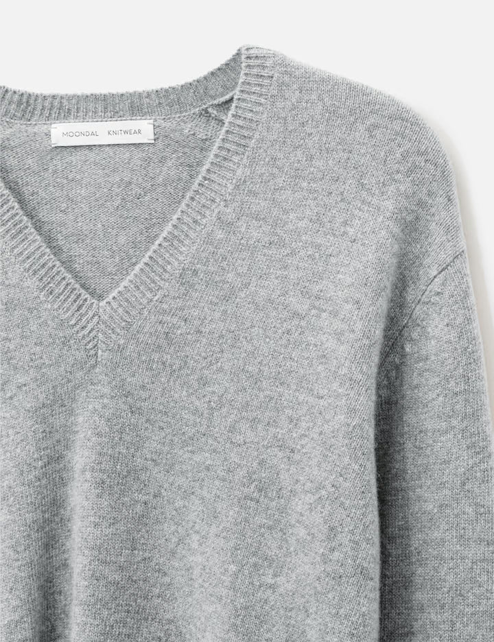 15 Deep V-Neck Knit In Gray