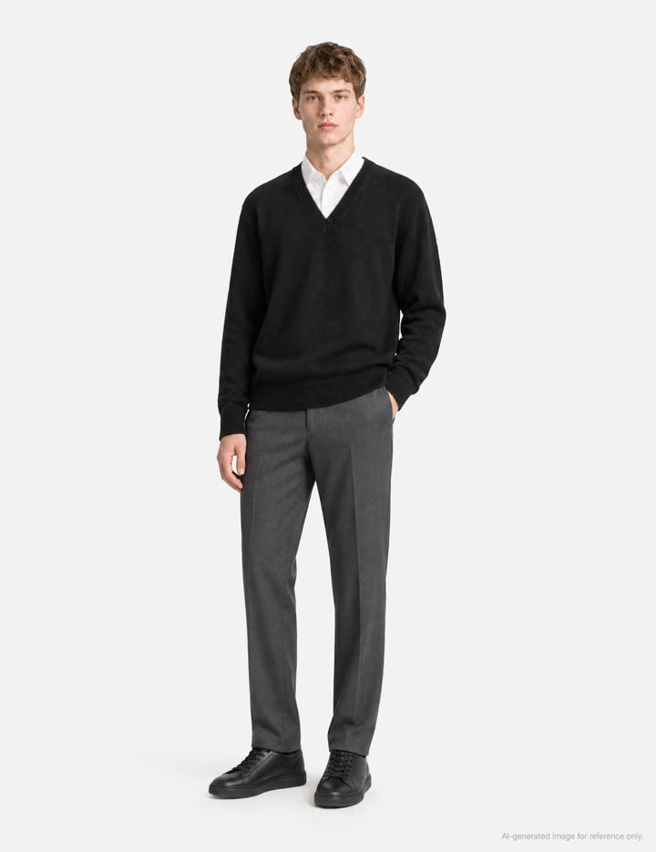 24 Deep V-Neck Knit In Black