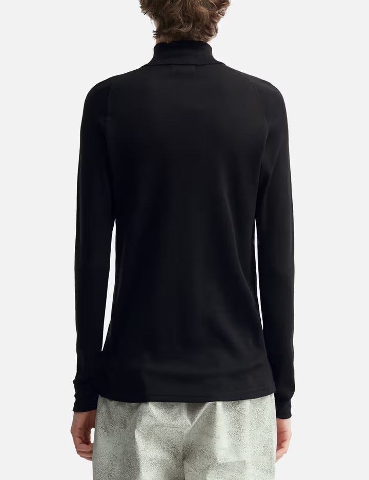 Básar Zip Neck