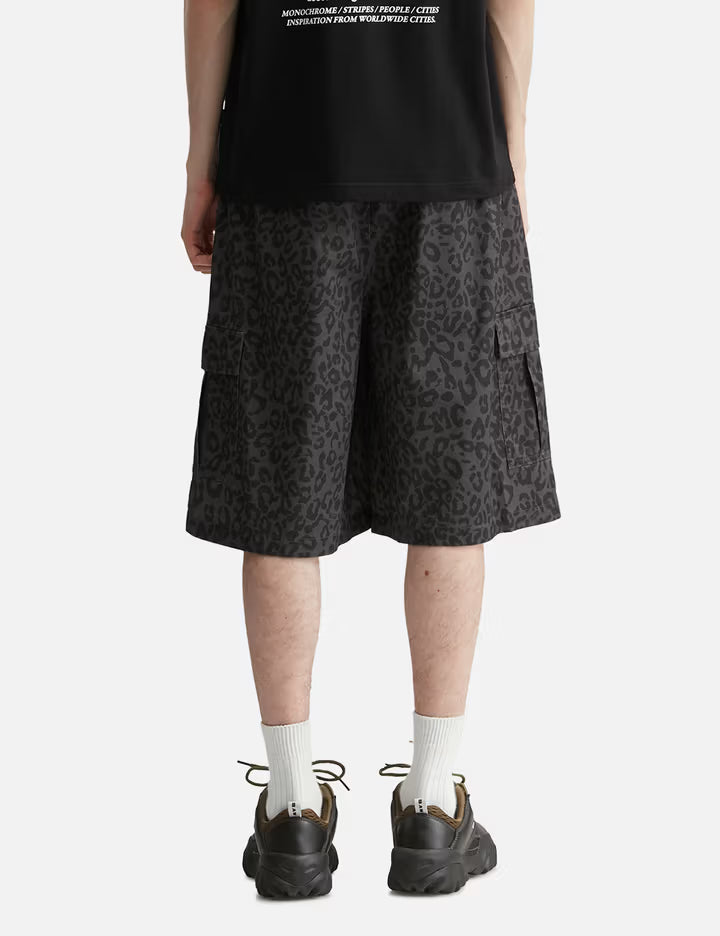 Wide Cargo Shorts