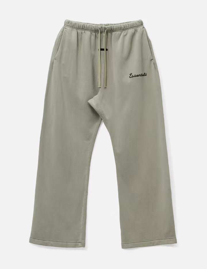 Training Classic Flare Sweatpant