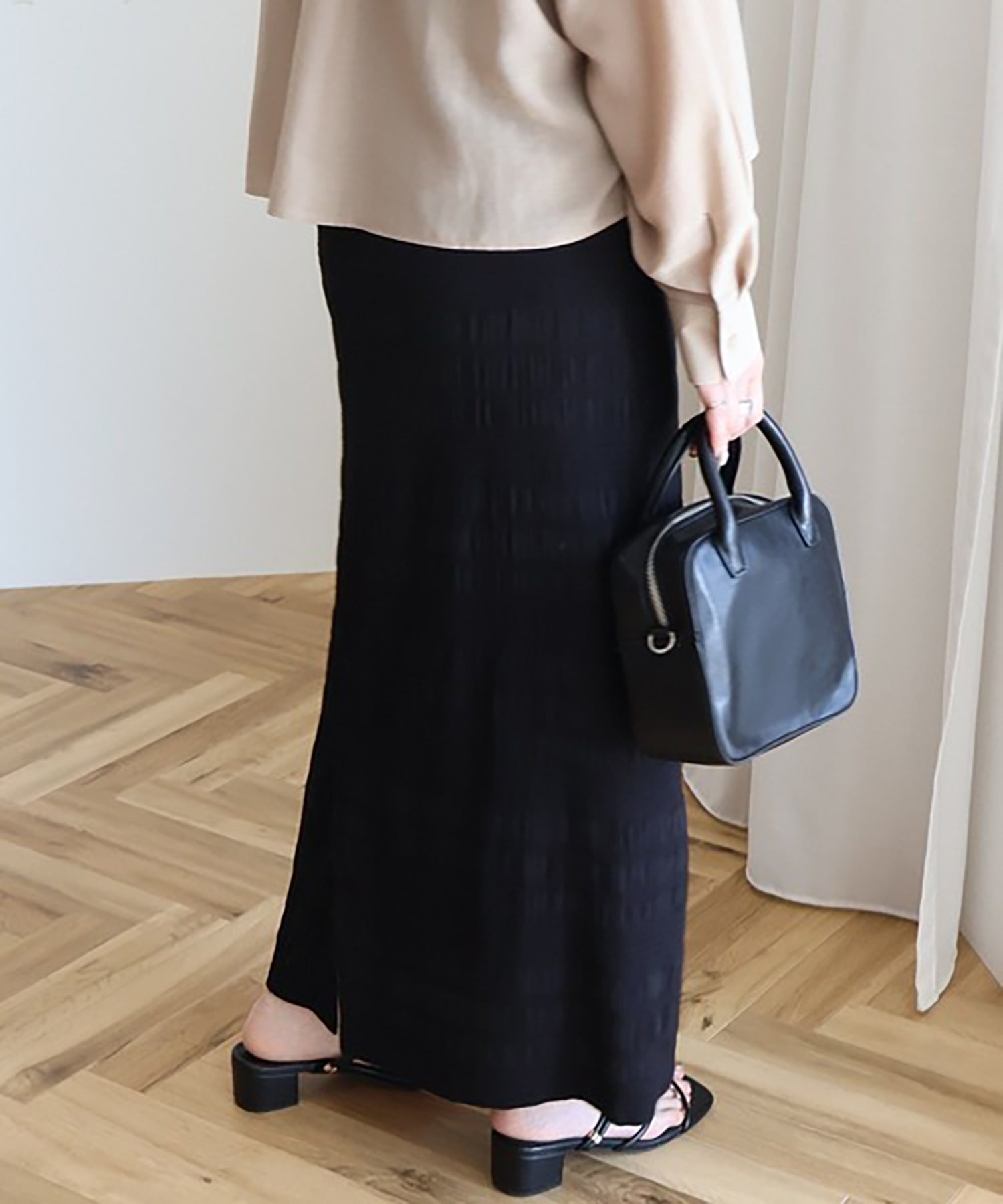 Kuwazu Shirred Straight Skirt