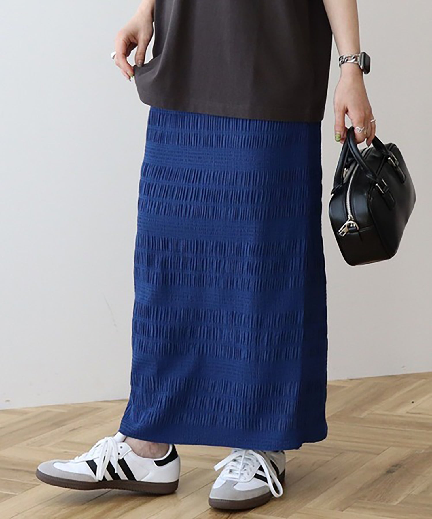 Kuwazu Shirred Straight Skirt