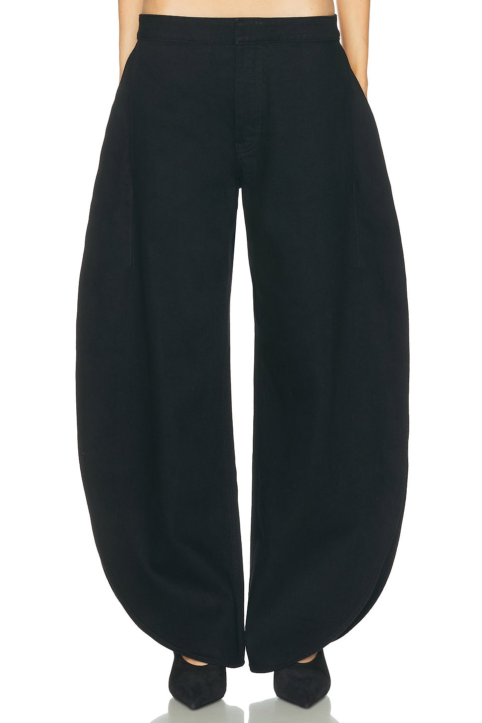 ALAΪA Petal Horseshoe Leg