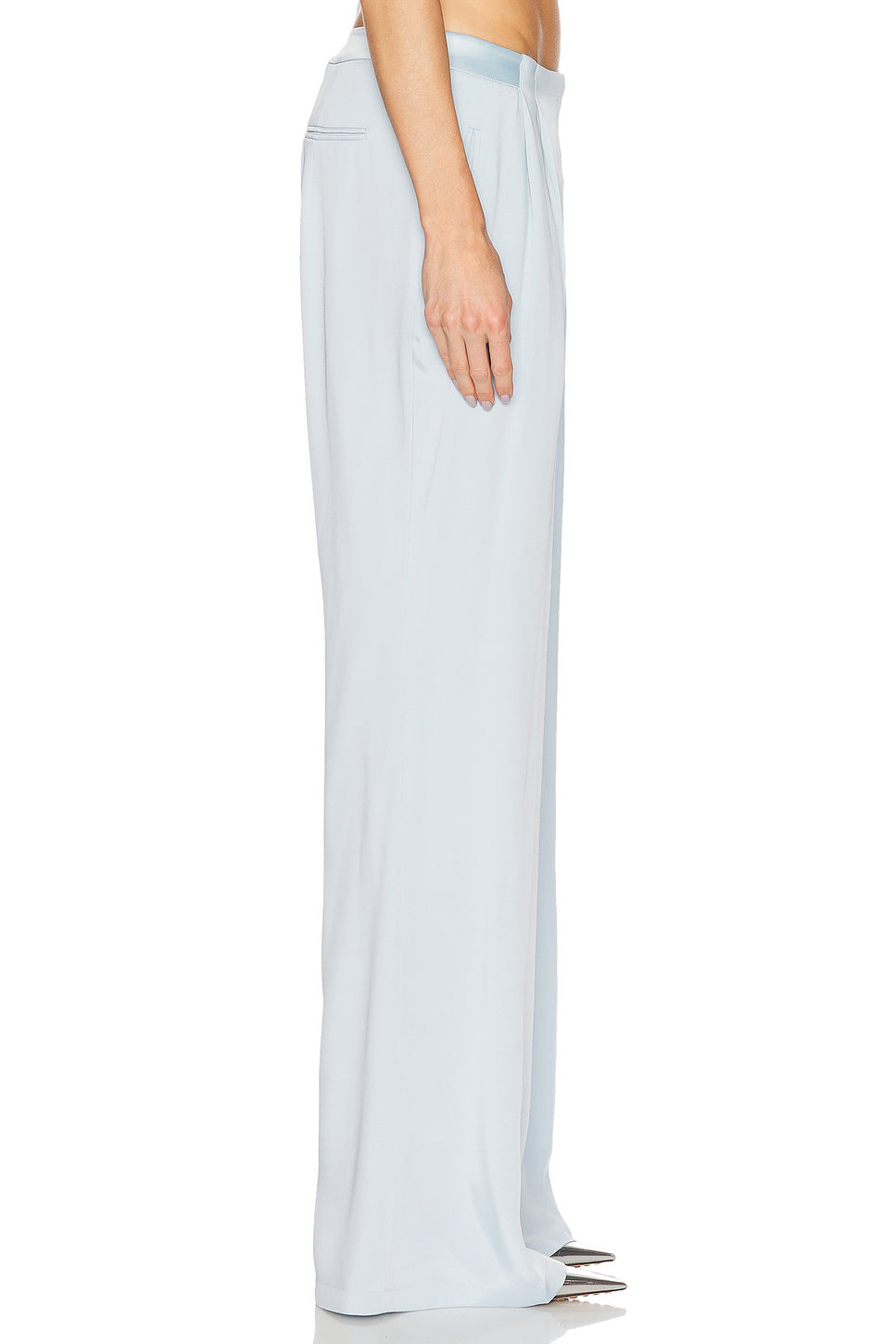 Noemie Pant