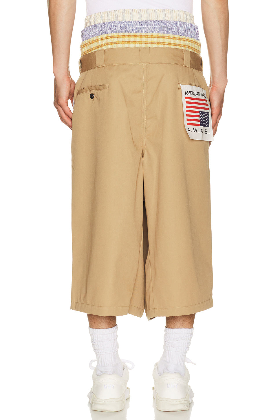 Stacked Bermudas