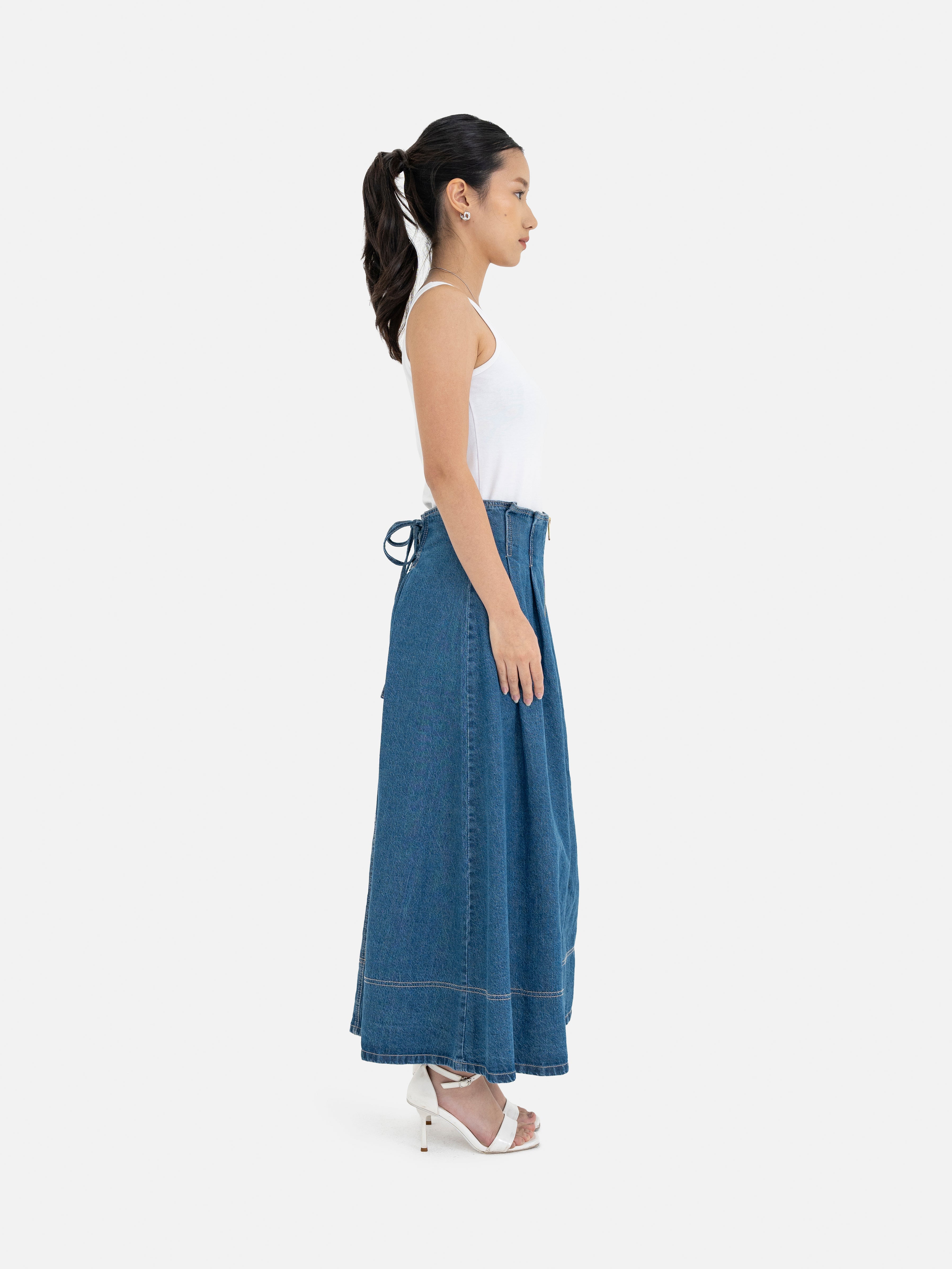 Amami Front Zip Denim Skirt