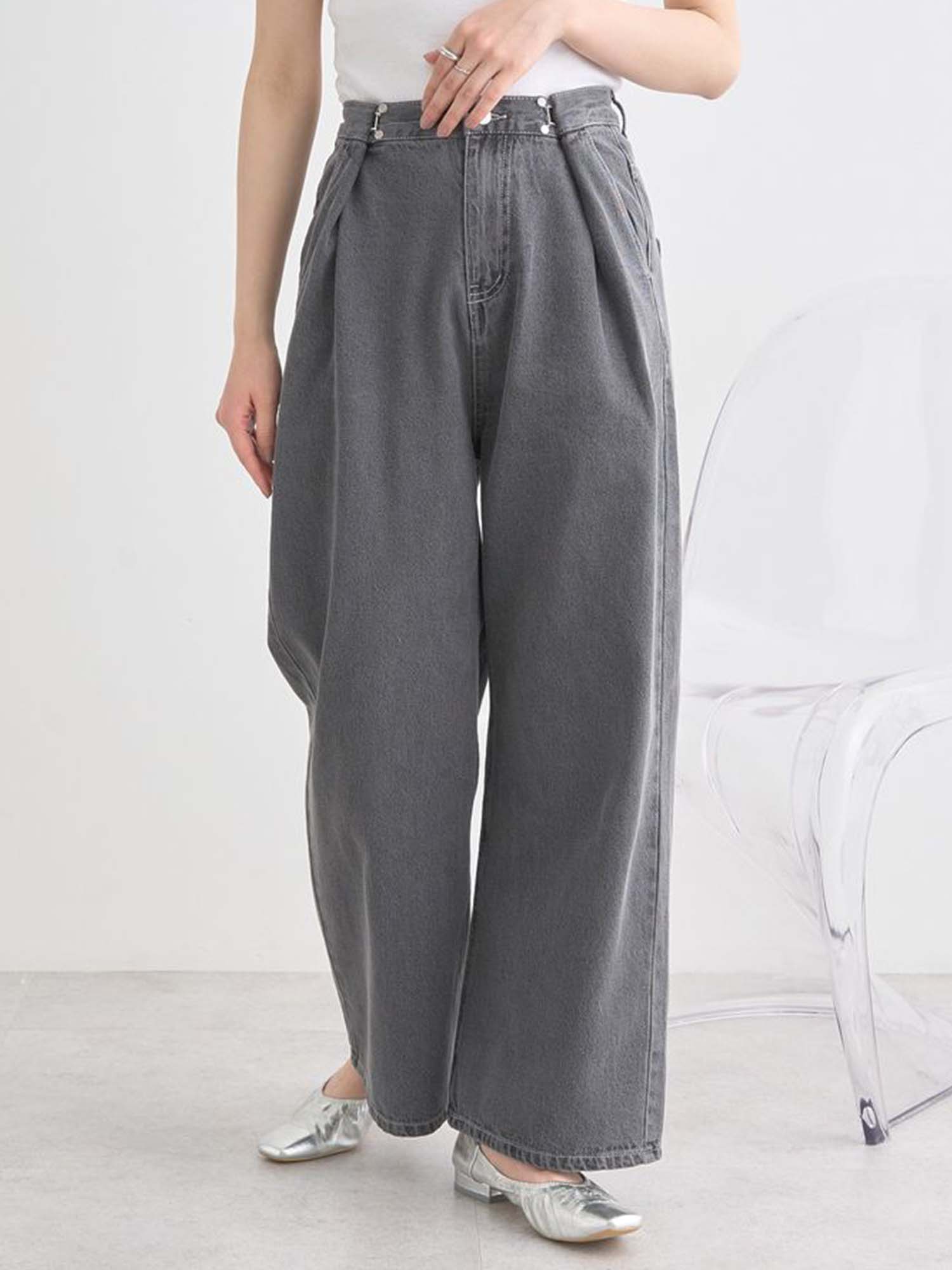 Keiki Tuck Hook Denim Pants
