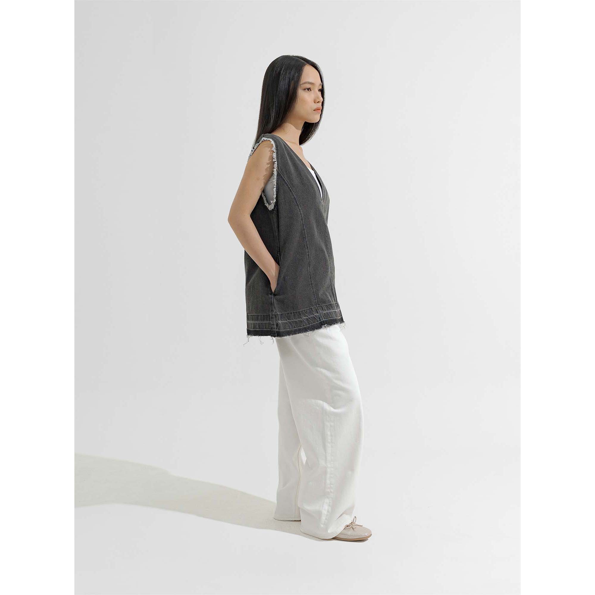 Kagoshima 2-Way V-neck Vest