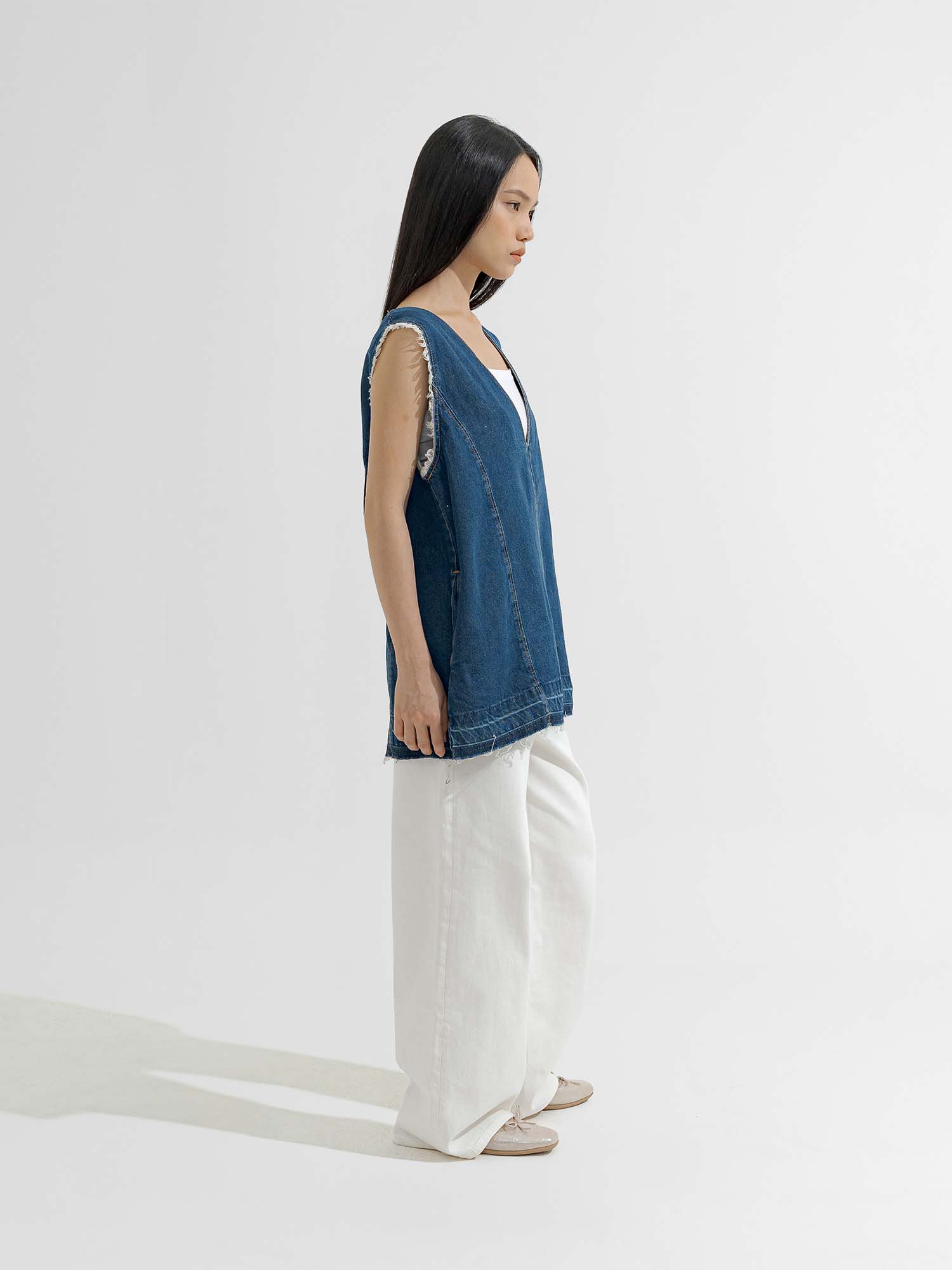 Kagoshima 2-Way V-neck Vest