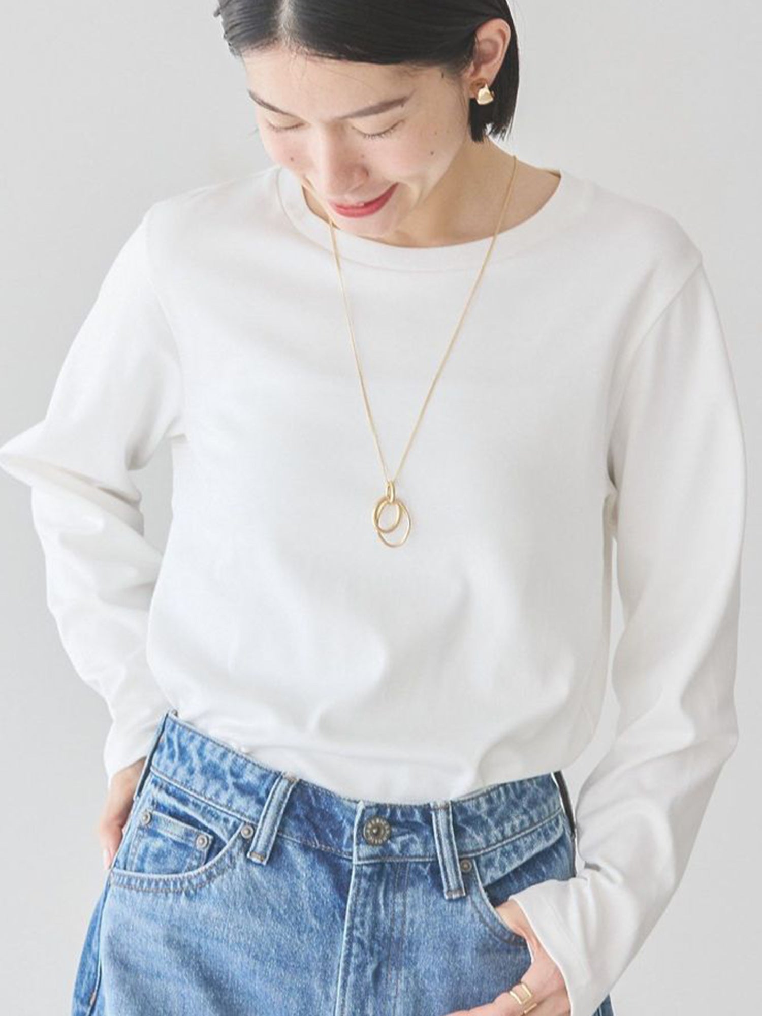 Akabira Crew Neck Pullover