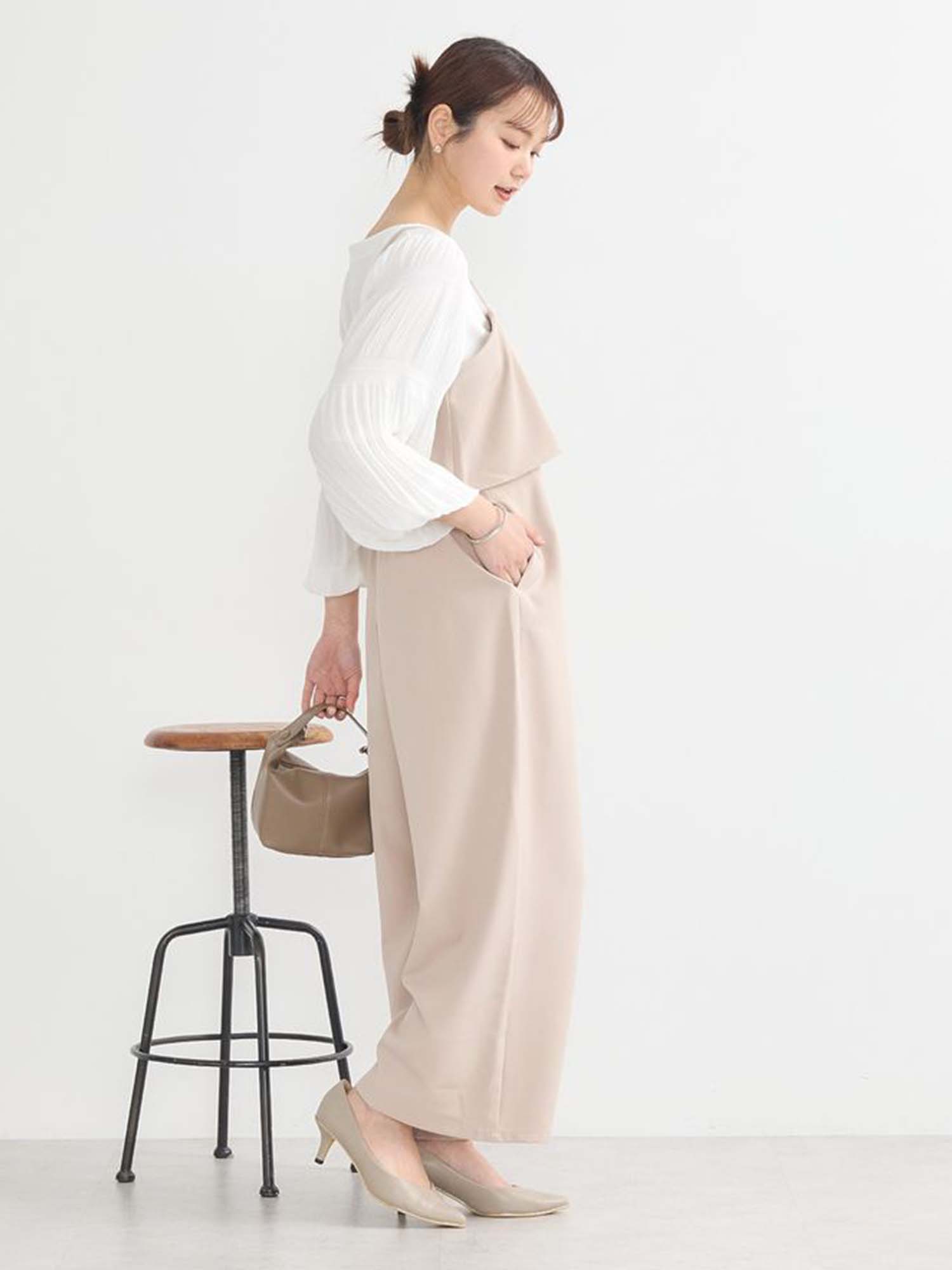 Moji Pleated Sleeve Blouse