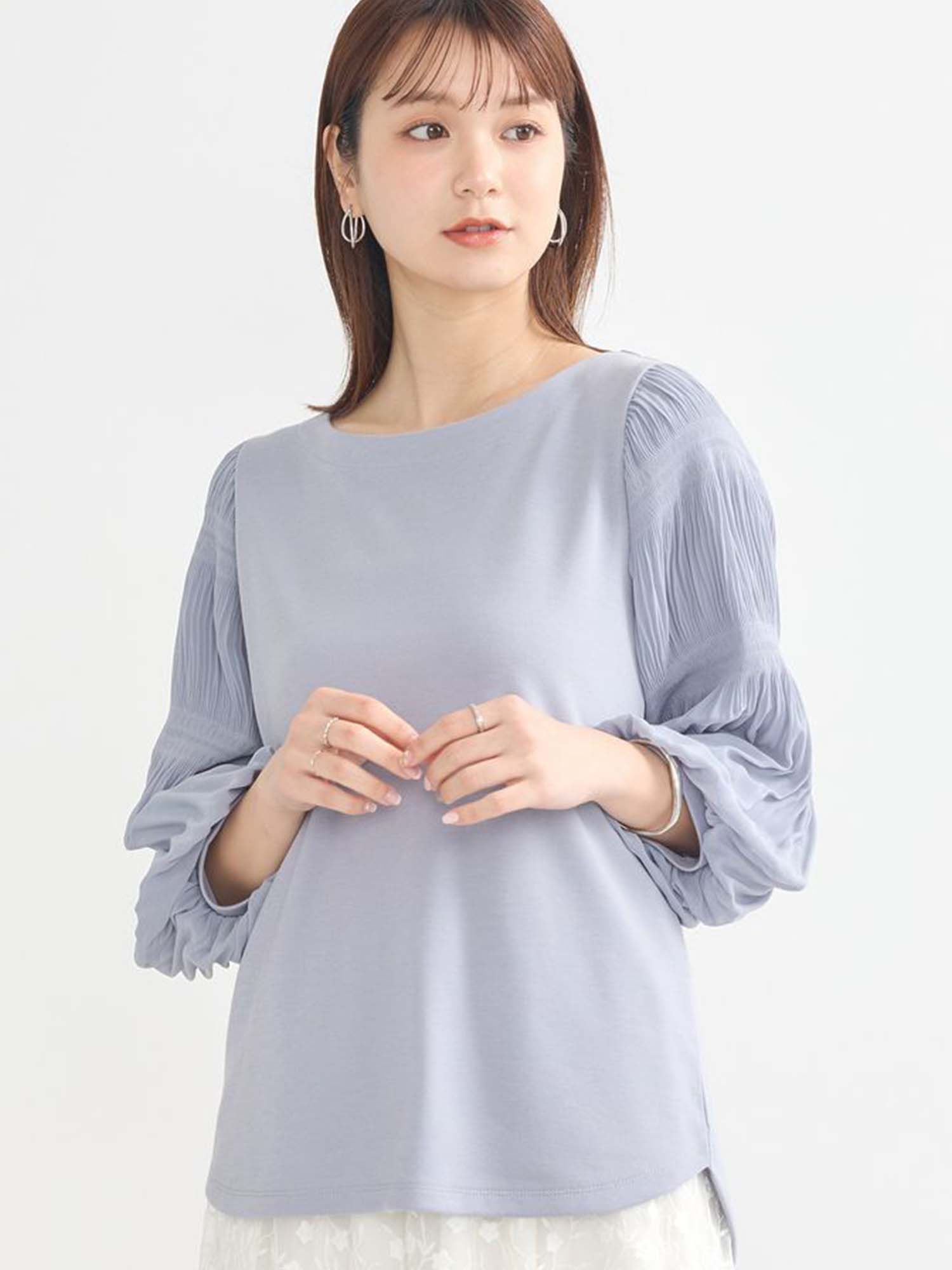 Moji Pleated Sleeve Blouse