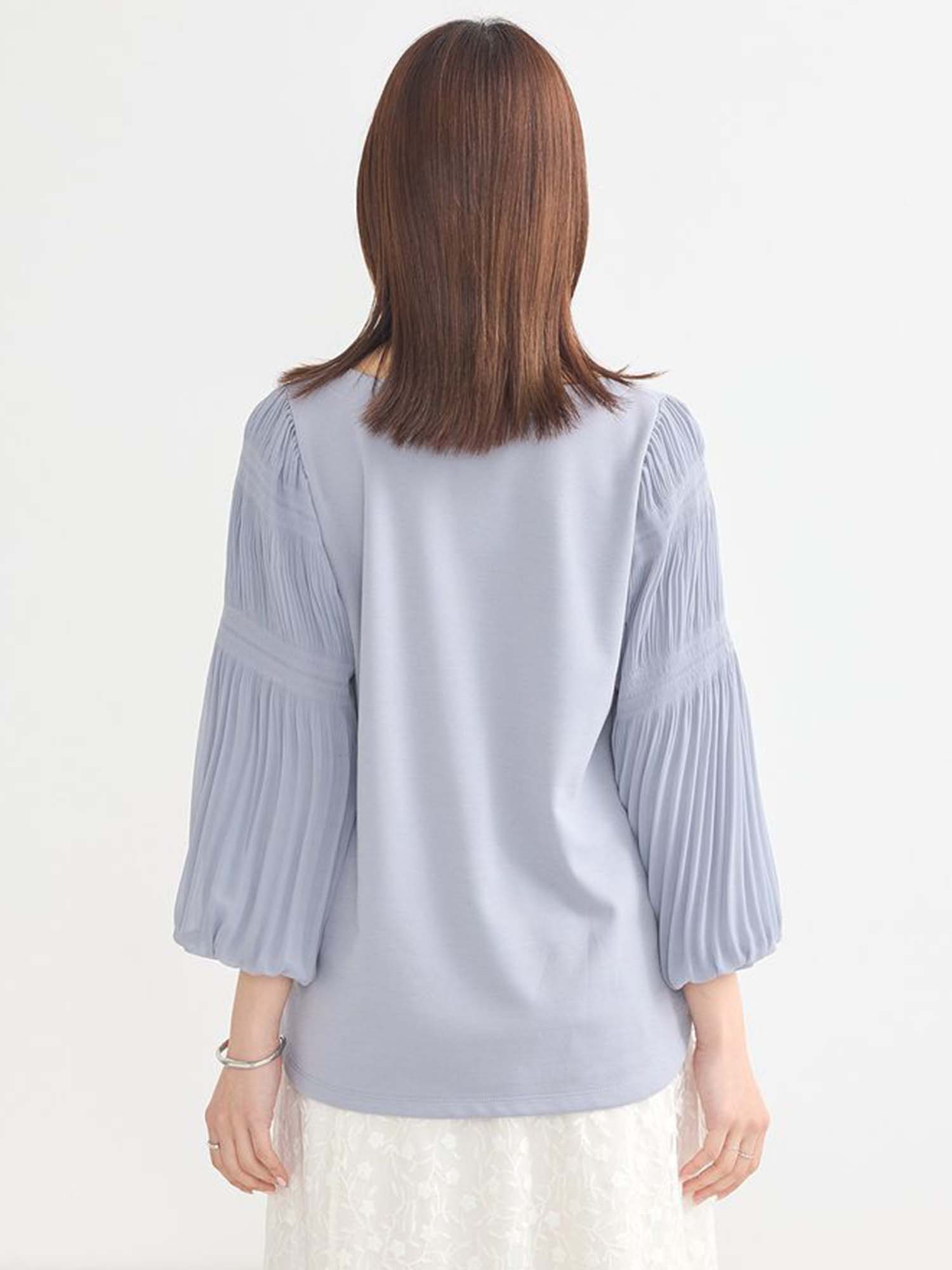 Moji Pleated Sleeve Blouse