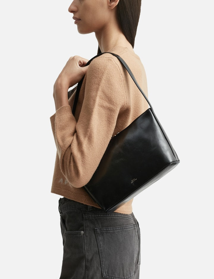 Vera Shoulder Bag