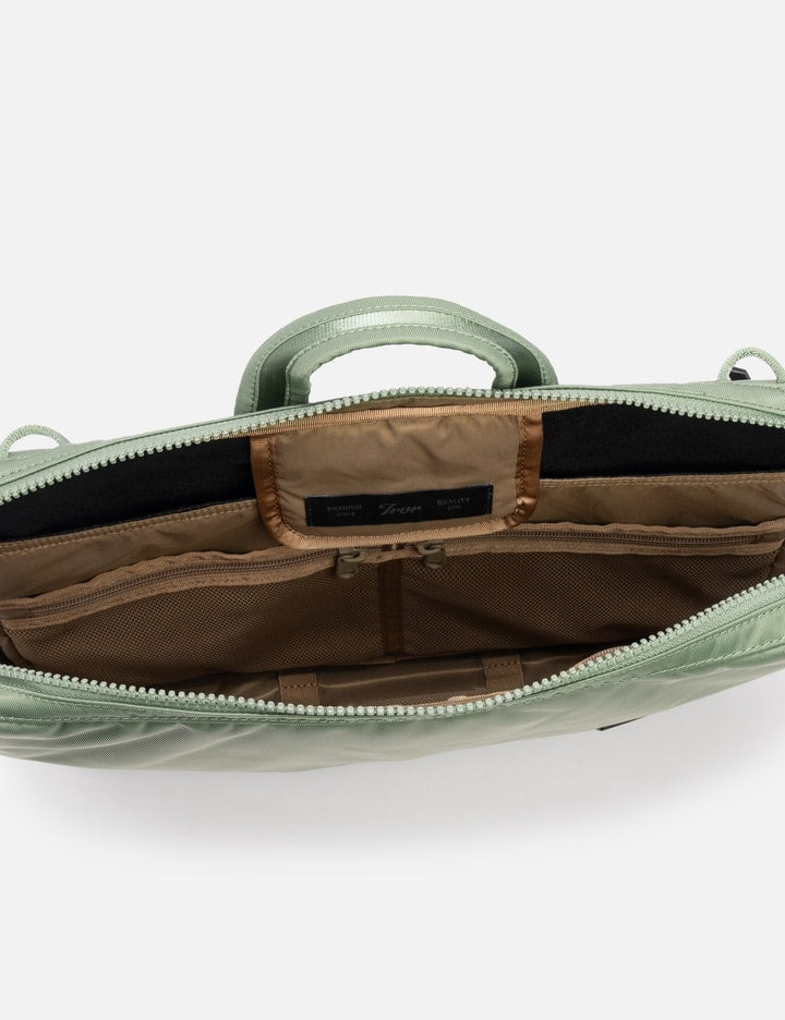 Staple Travel Commute Brief