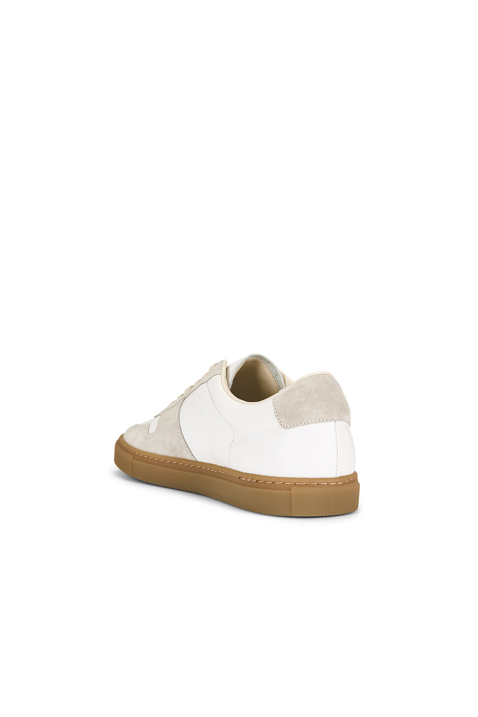 Article 2513 Bball Slim Gum Sole Sneaker