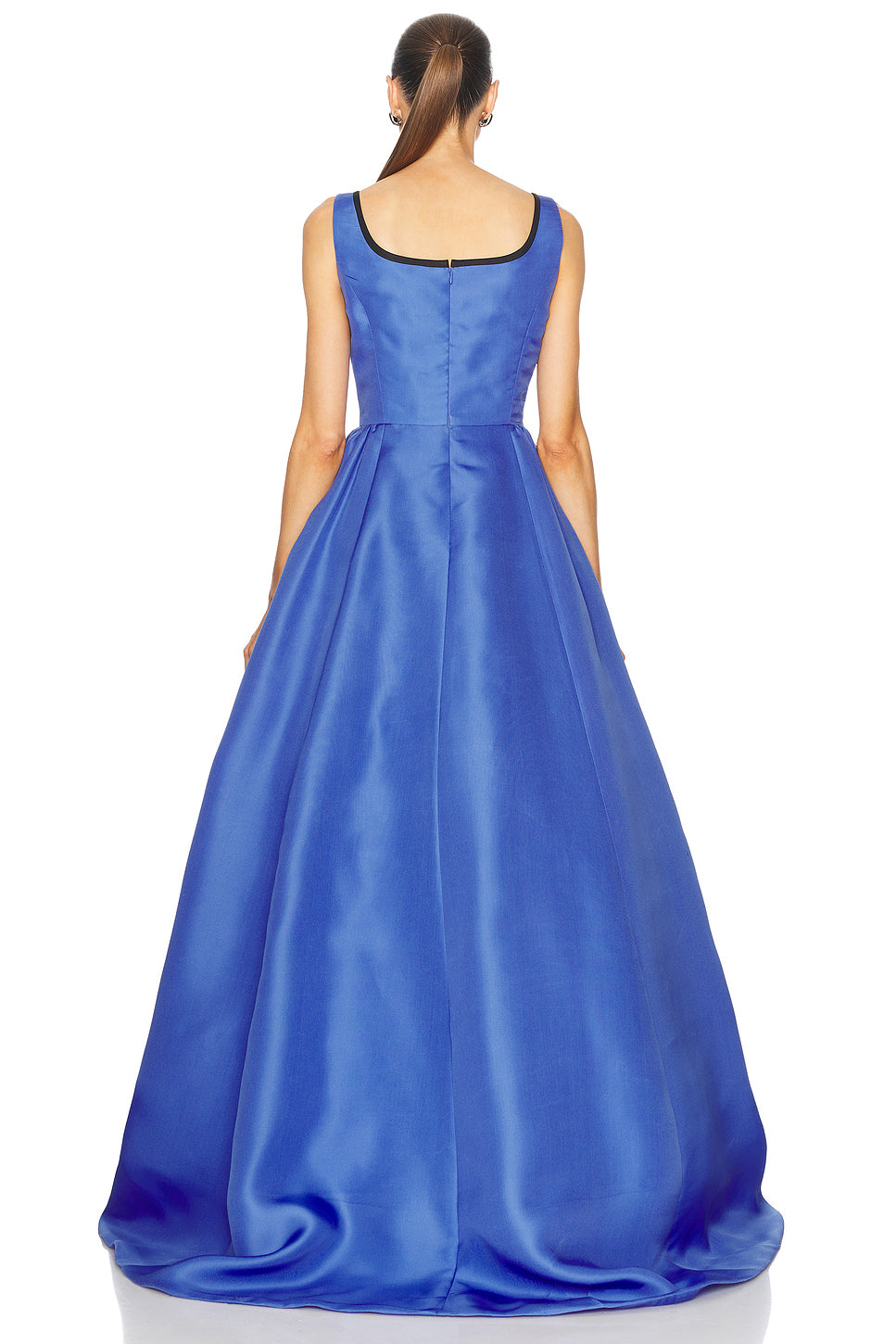 Sleeveless Scoopneck Gown