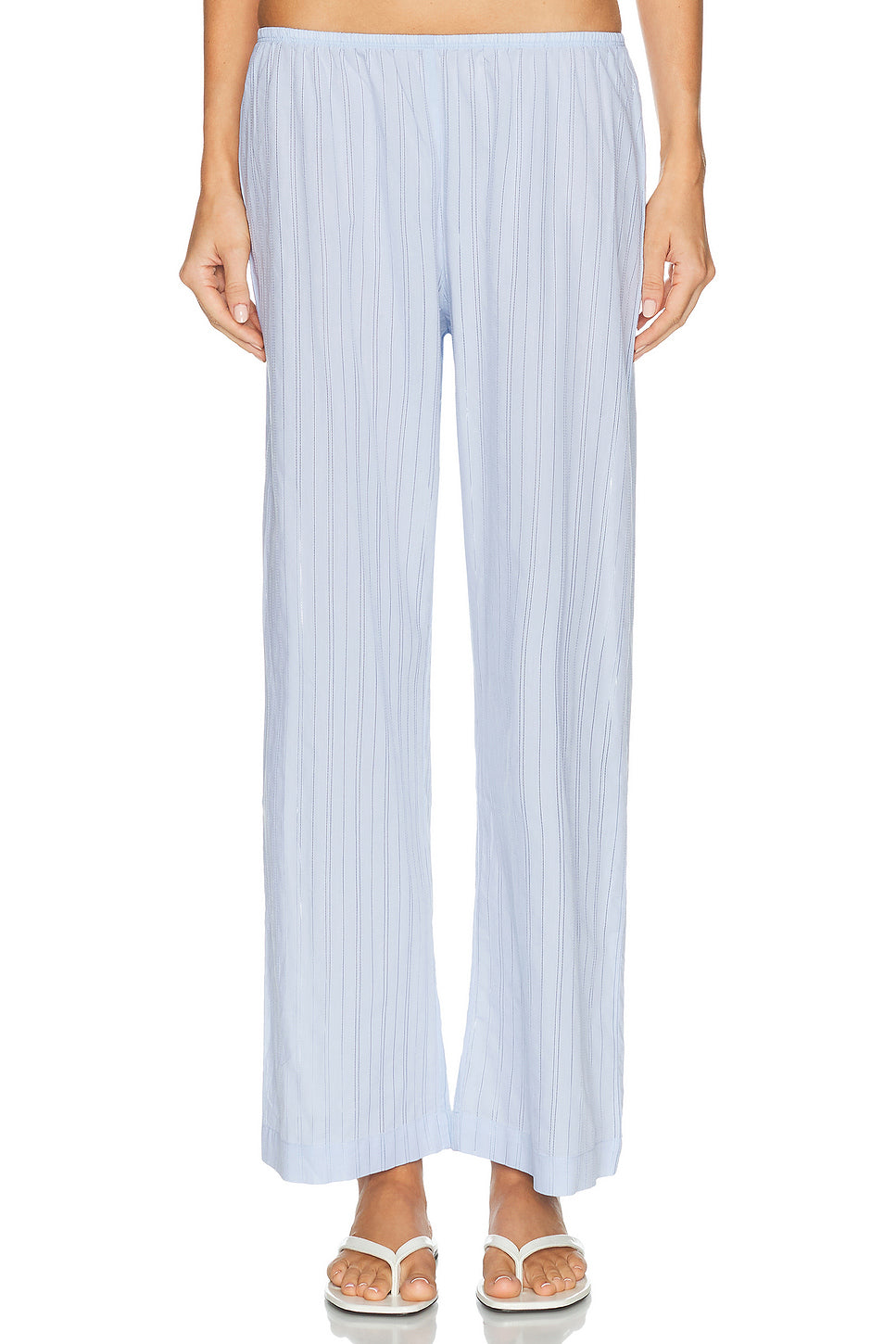 The Eyelet Pop Simple Crop Pant