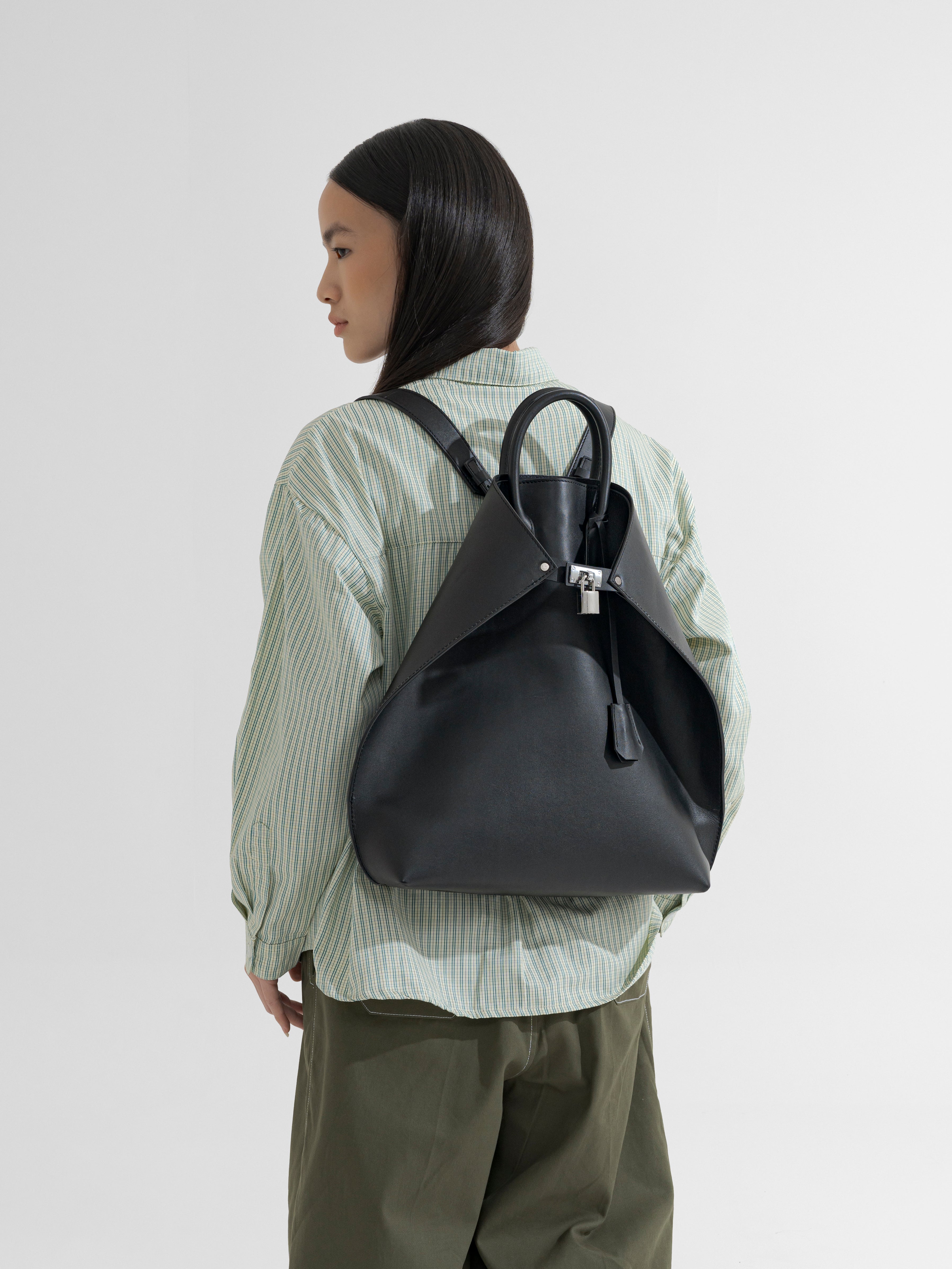 CLOSER BACKPACK