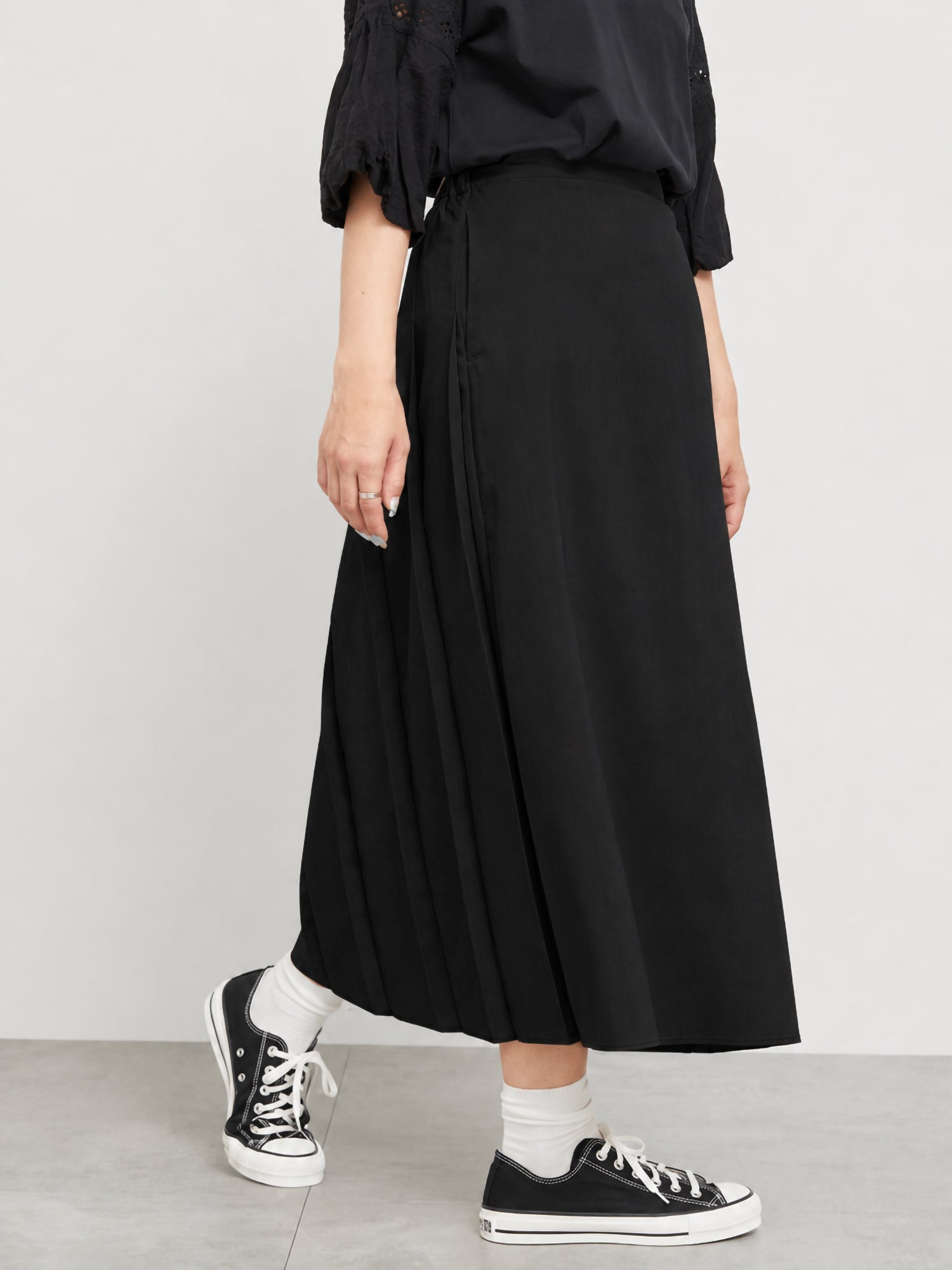 Enmitsu Asymmetrical Skirt
