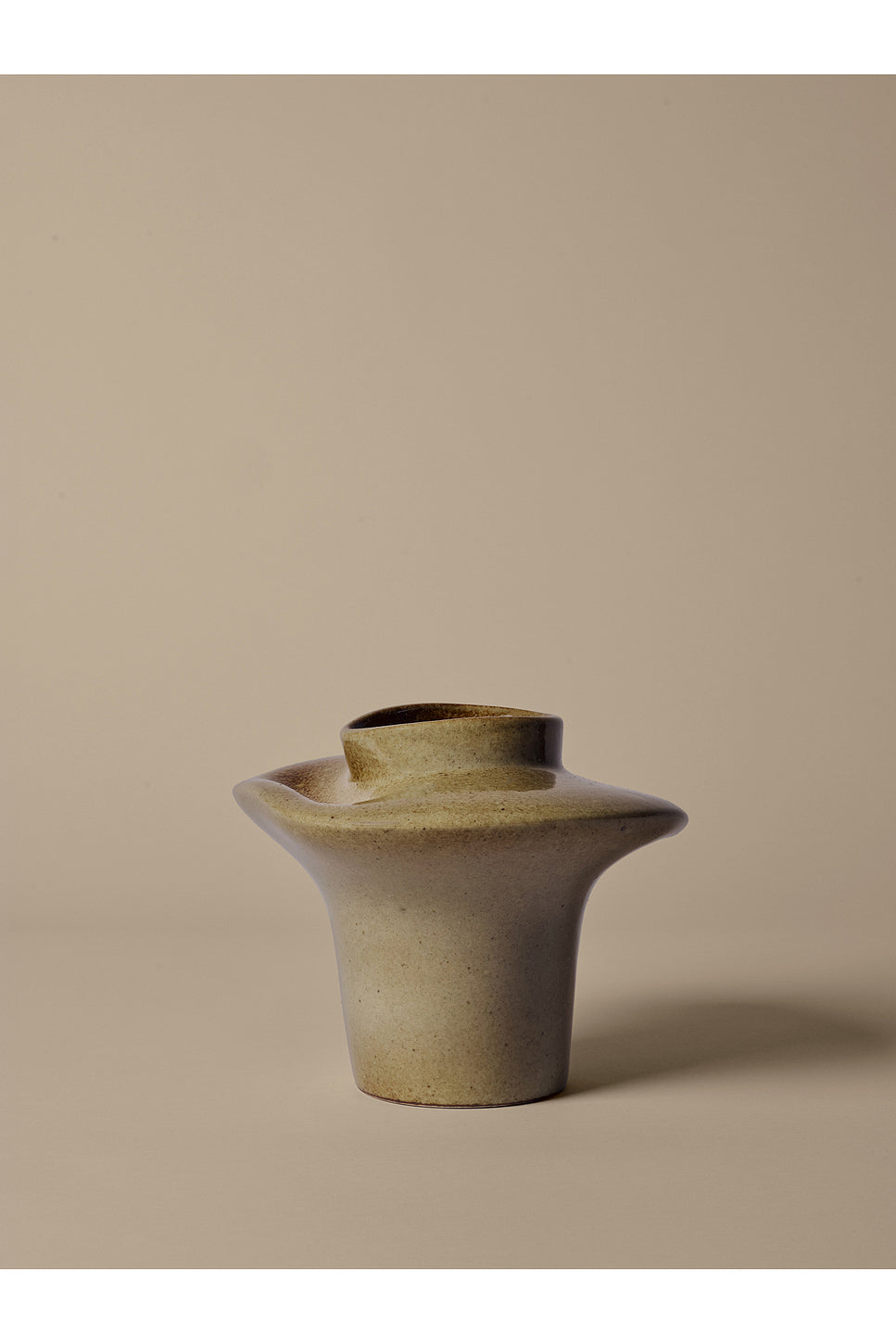 Evio Vase