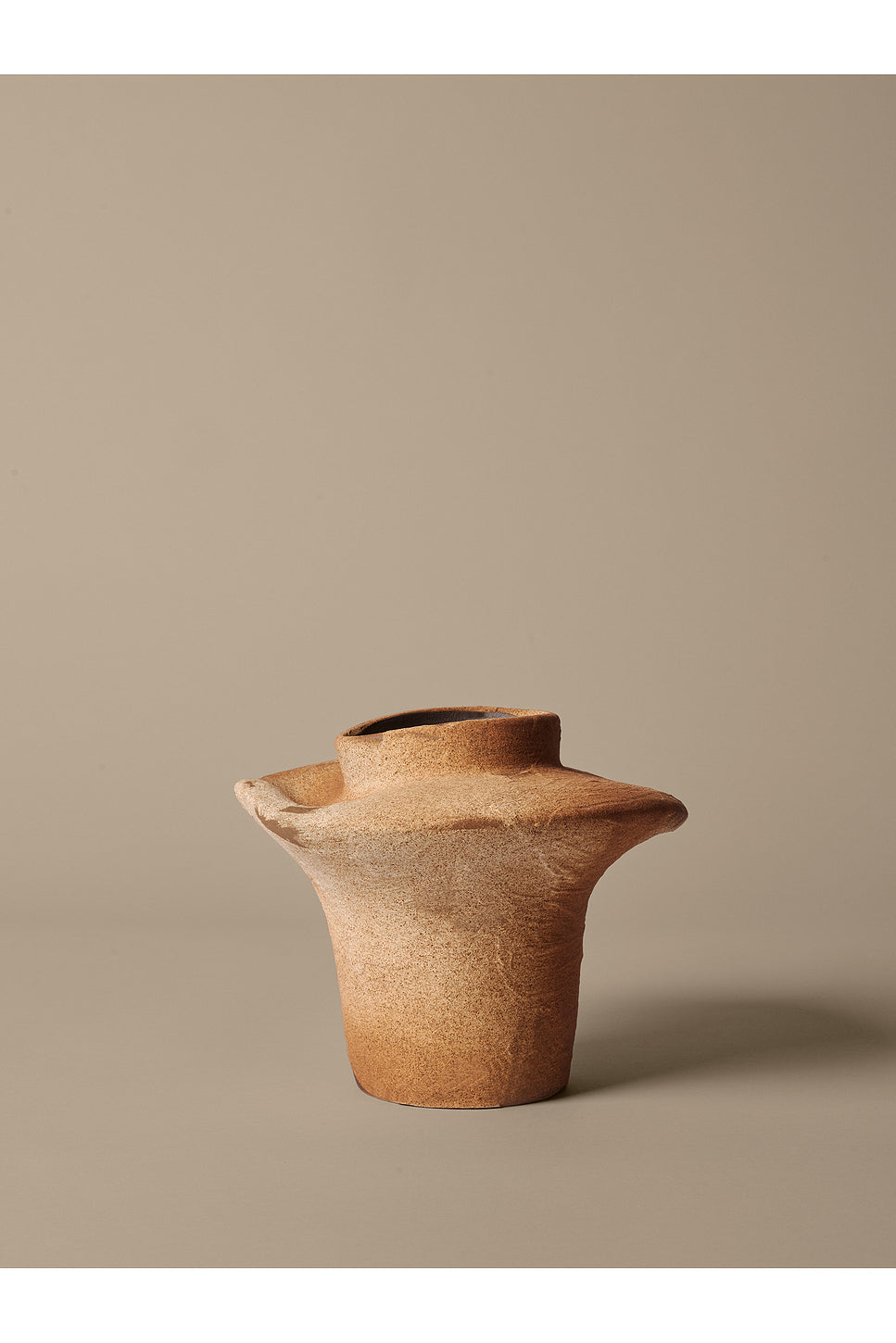 Evio Vase