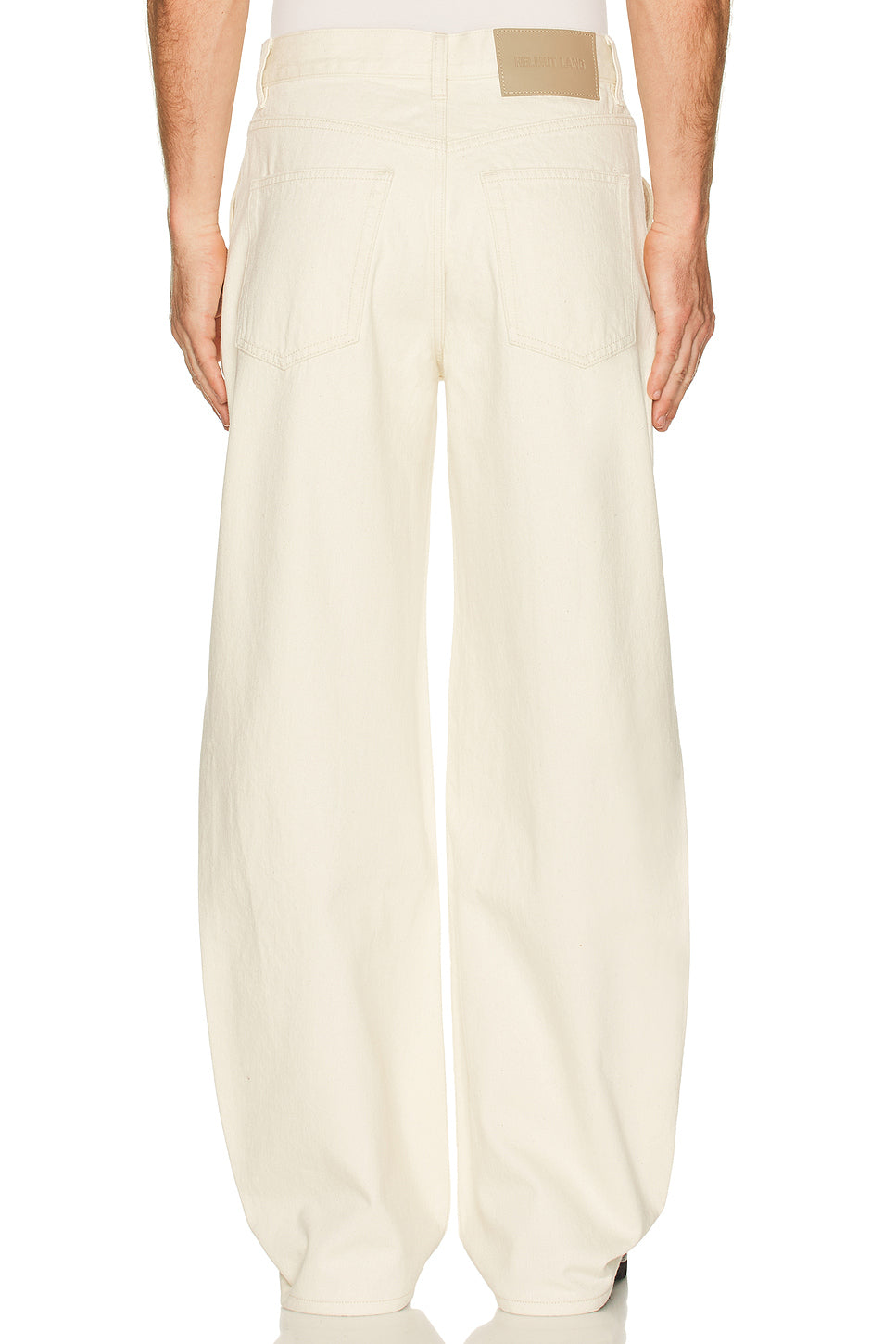 Relaxed Pleated Jean