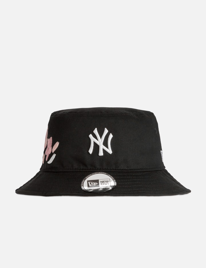 New York Yankees Sakura Black Tapered Bucket