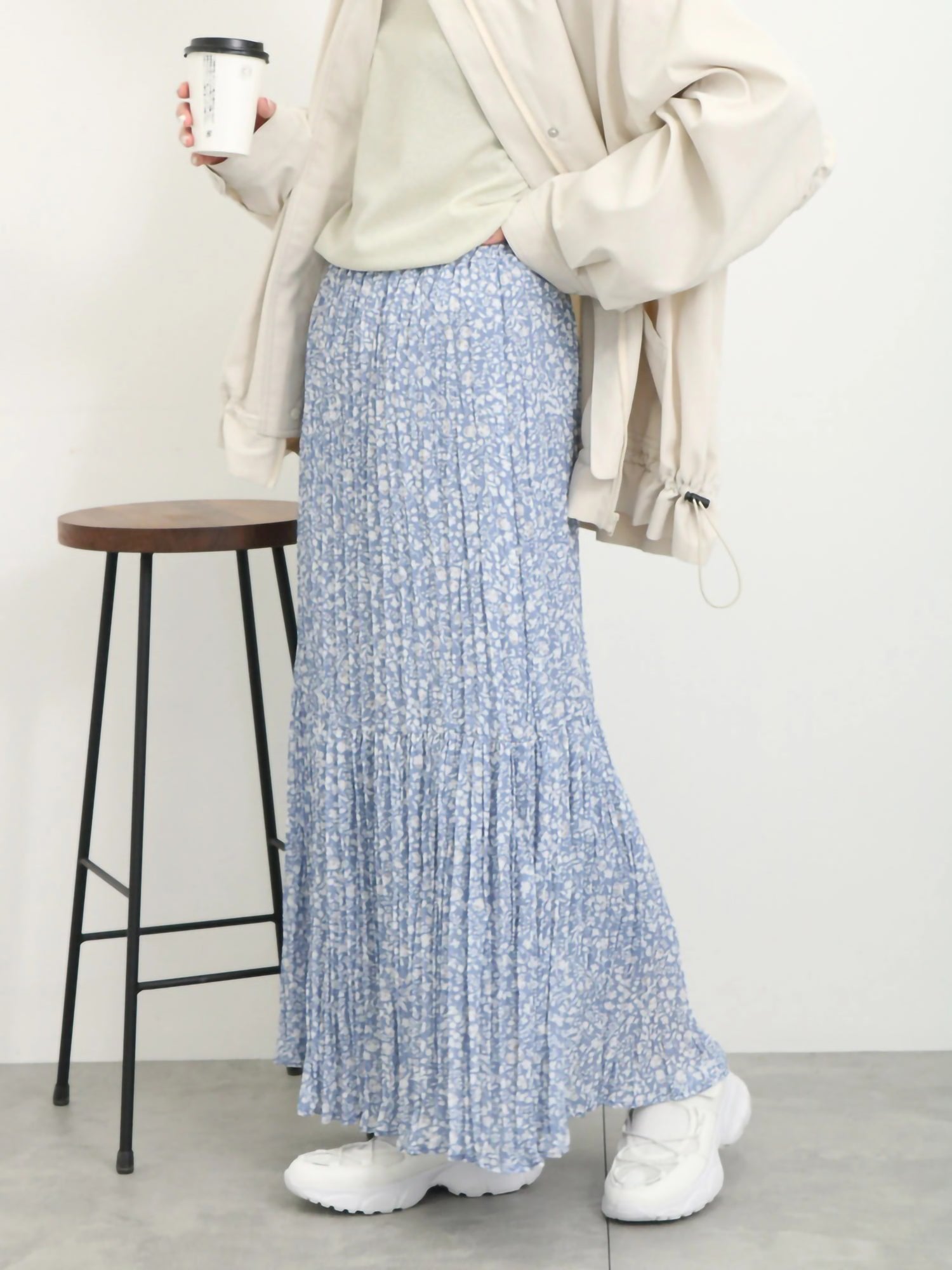 Hatsune Floral Pleated Skirt