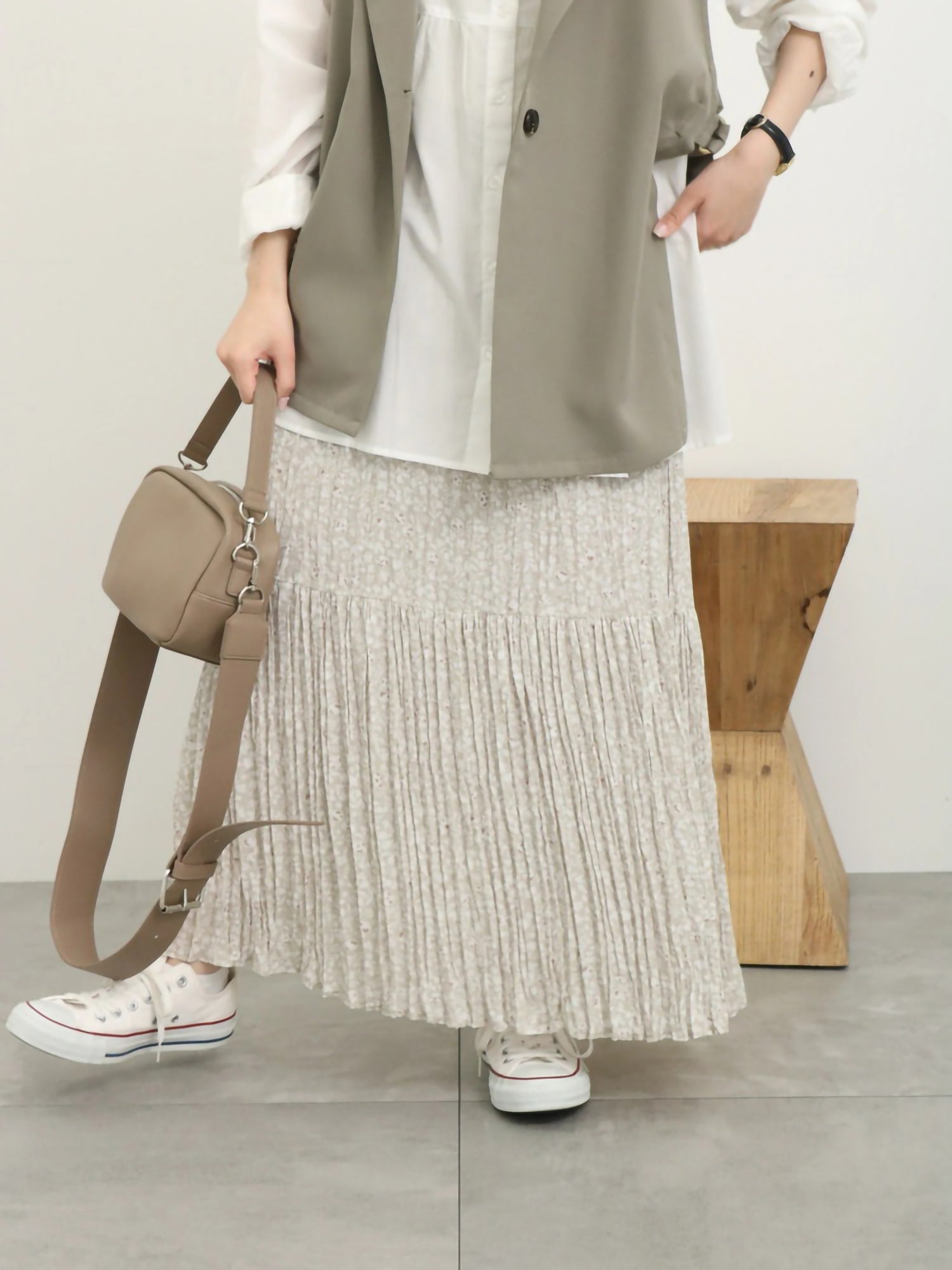 Hatsune Floral Pleated Skirt