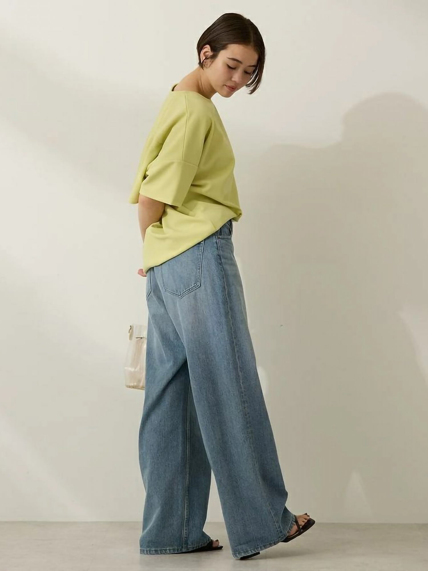 Hitsuji Back-Frill Short-Sleeved Pullover