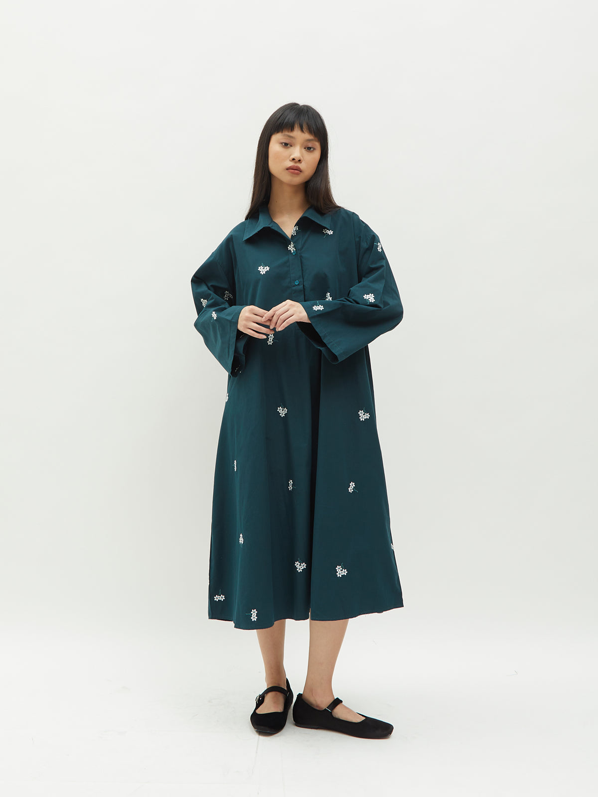 Iora Embroidery Shirt Dress