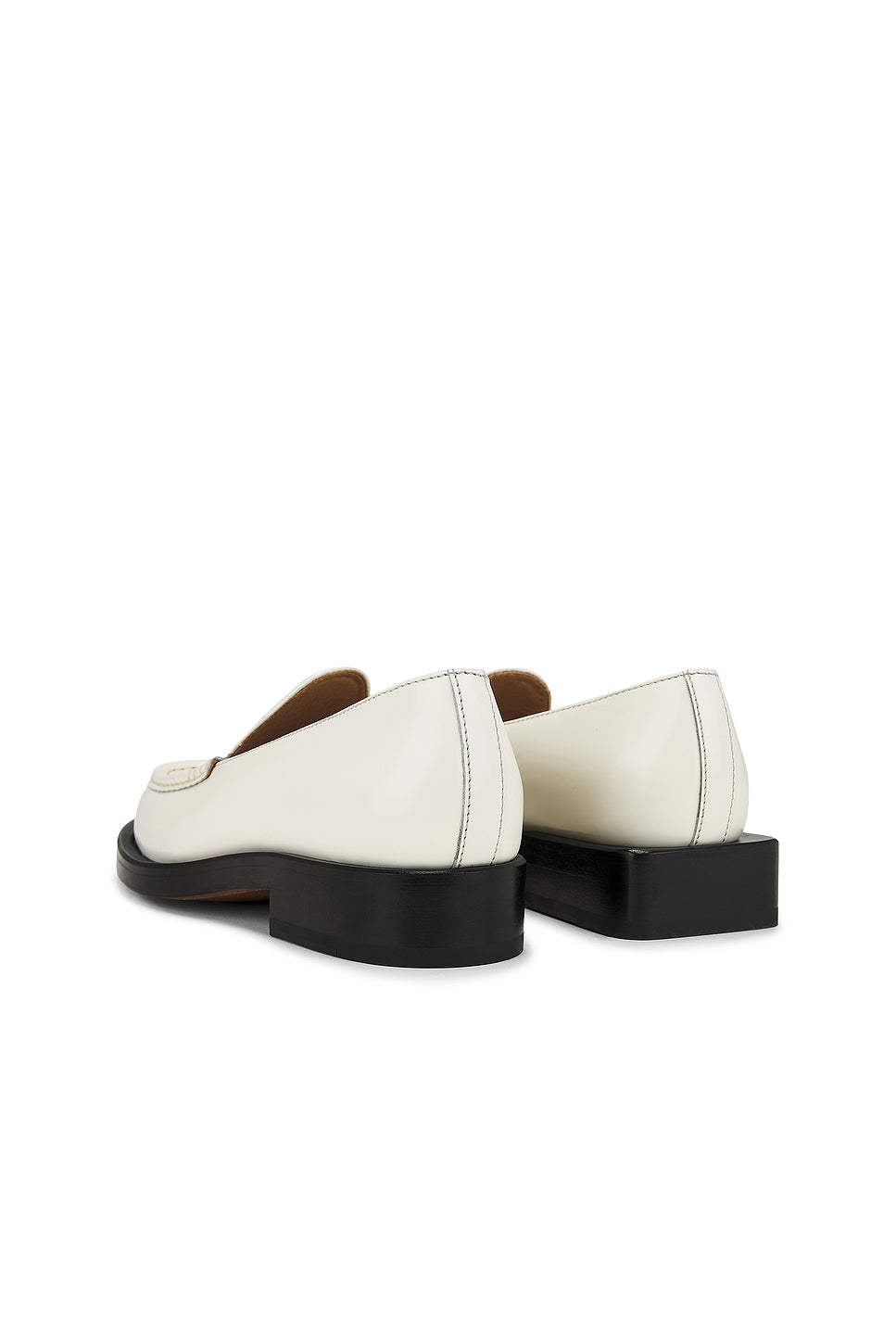 Les Mocassins