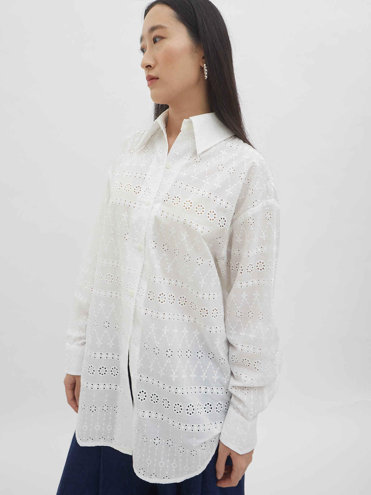 Balqis Embroidery Shirt