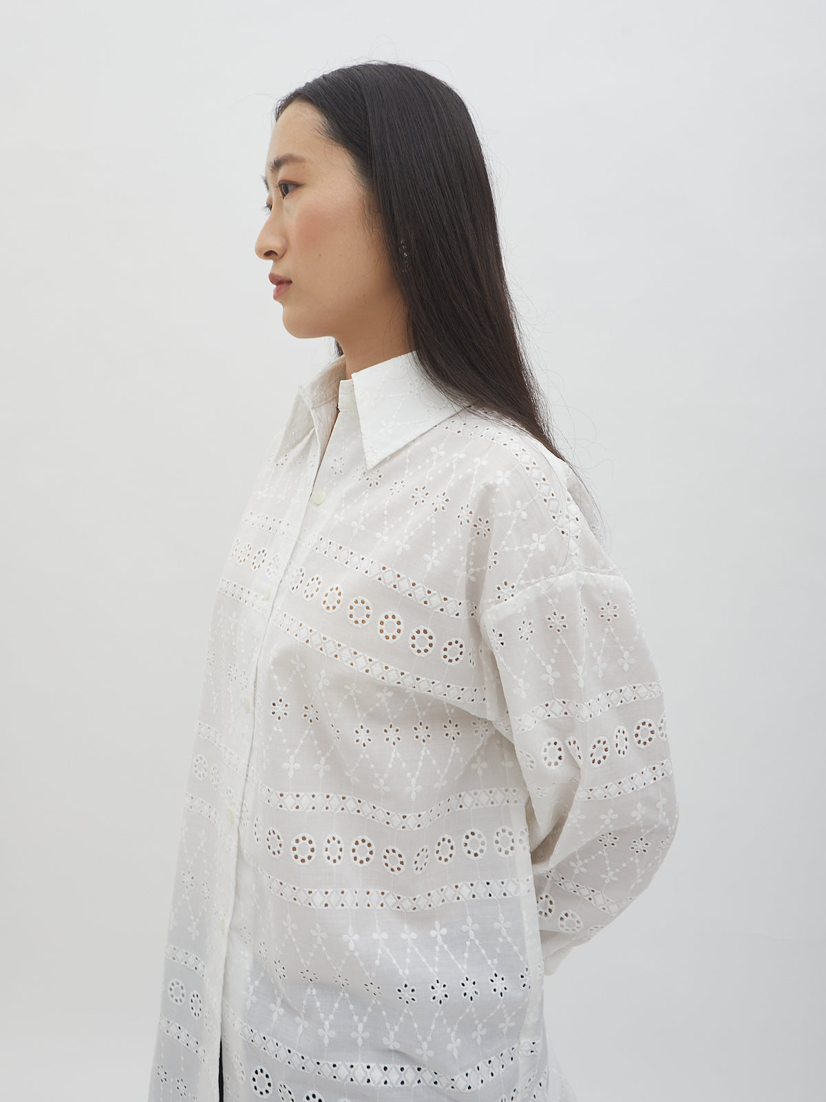 Balqis Embroidery Shirt