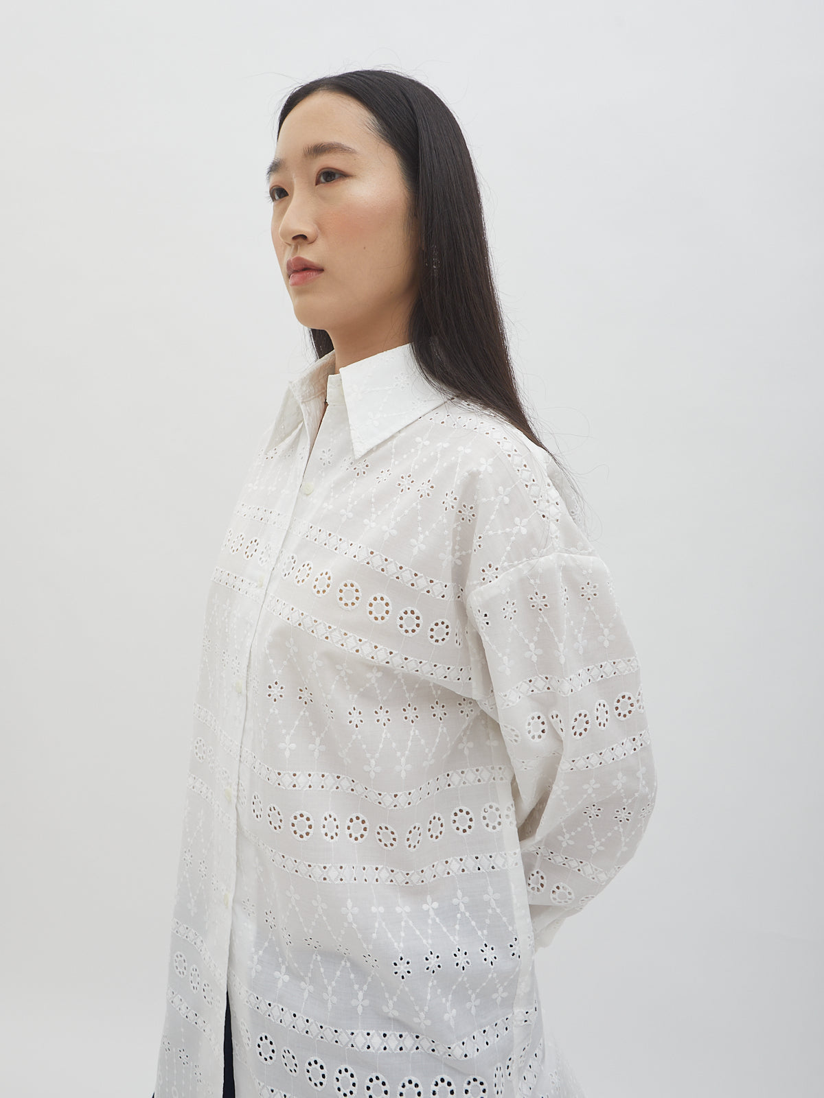 Balqis Embroidery Shirt