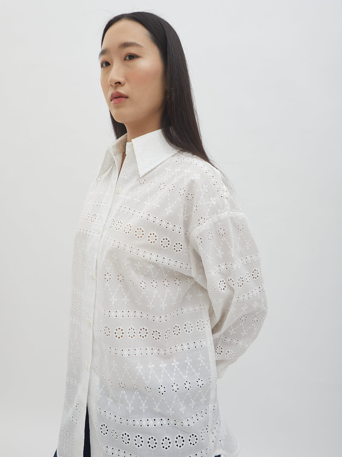 Balqis Embroidery Shirt